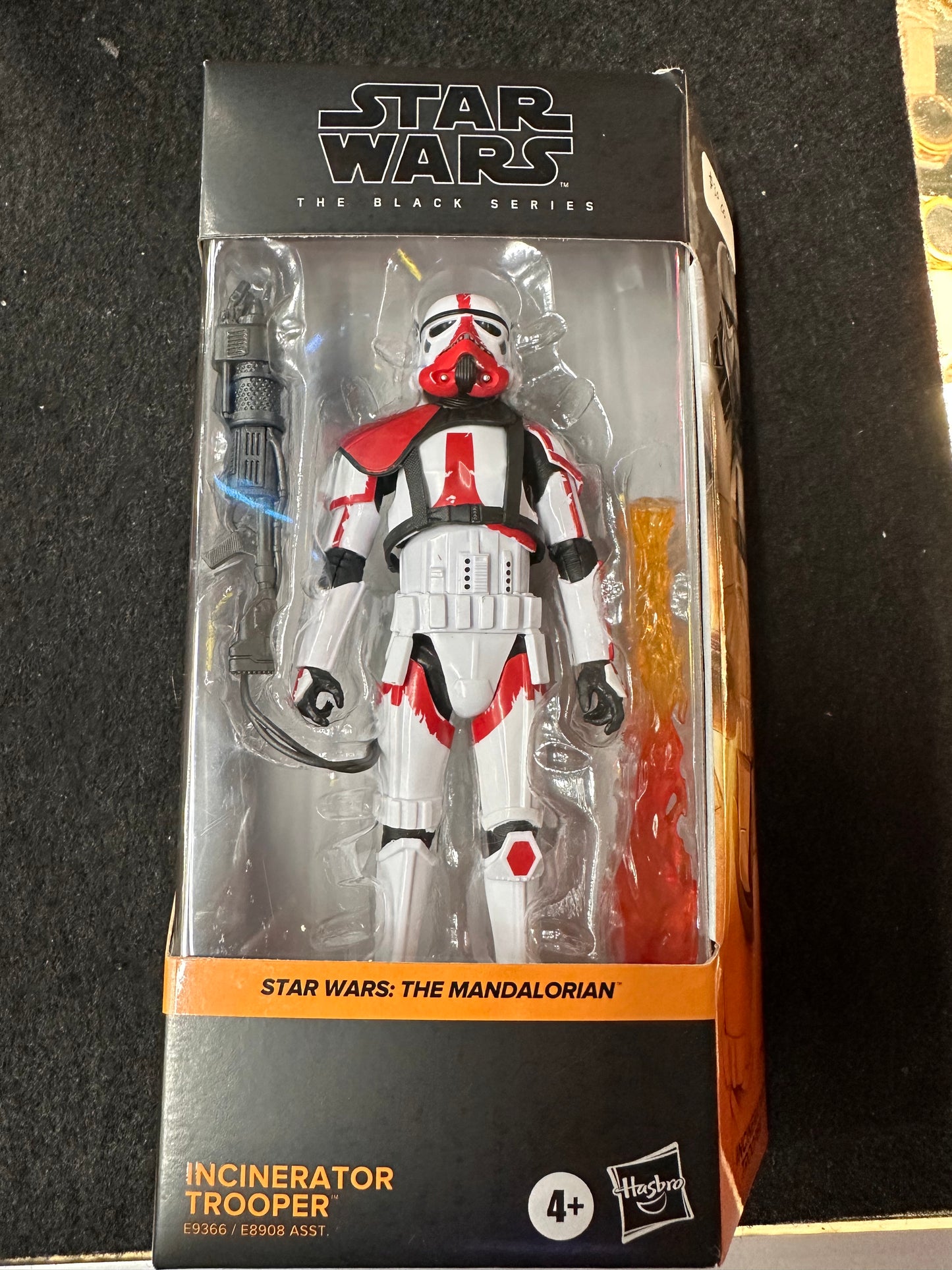 STAR WARS THE BLACK SERIES INCINERATOR TROOPER FIGURE