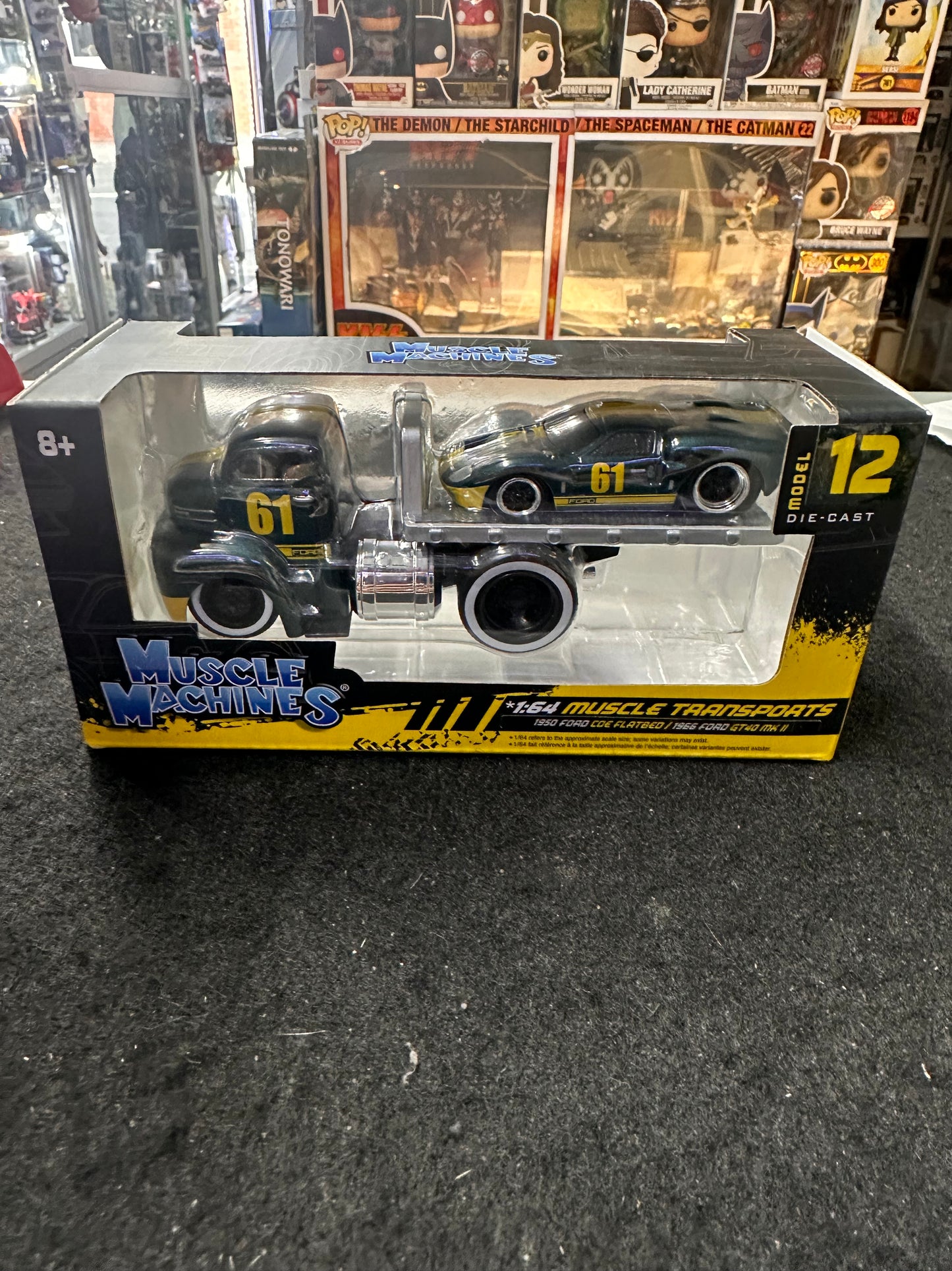 MUSCLE MACHINES 1:64 MUSCLE TRANSPORTS 1950 FORD COE FLATBED/ 1966 FORD GT40 MKII