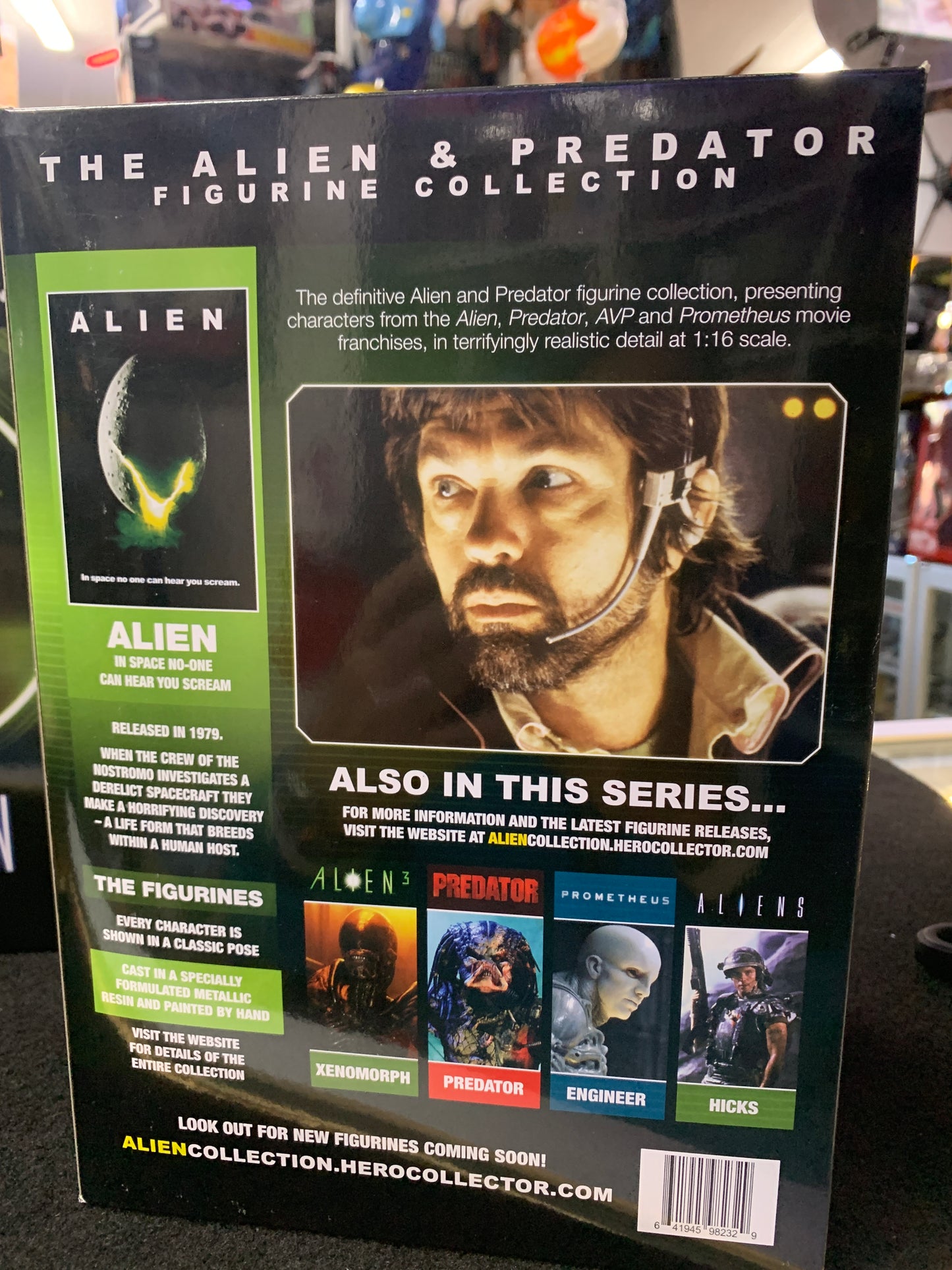 Aliens Dallas hero collection