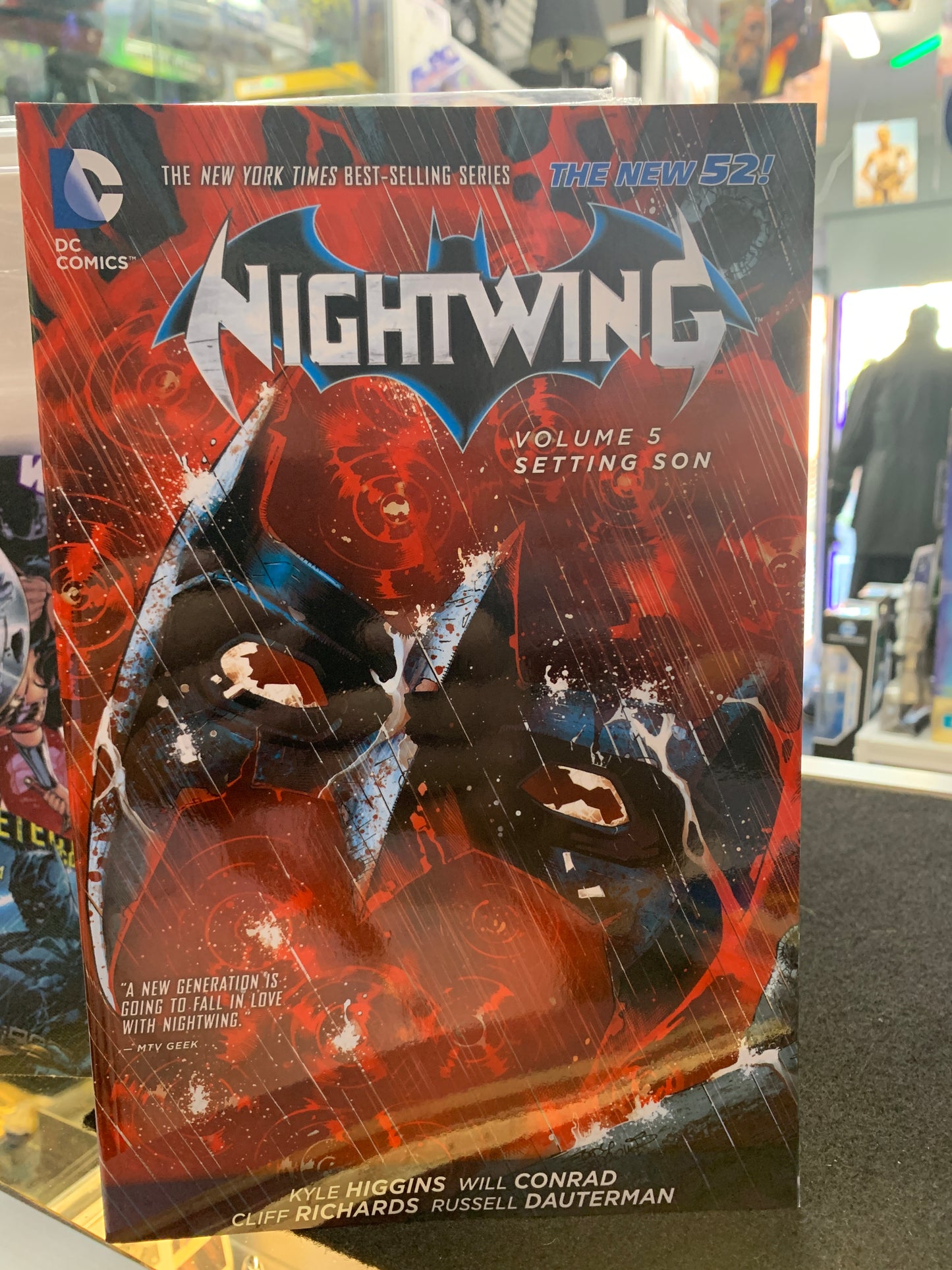 Nightwing volume 5 setting son the new 52 by Kyle Higgins