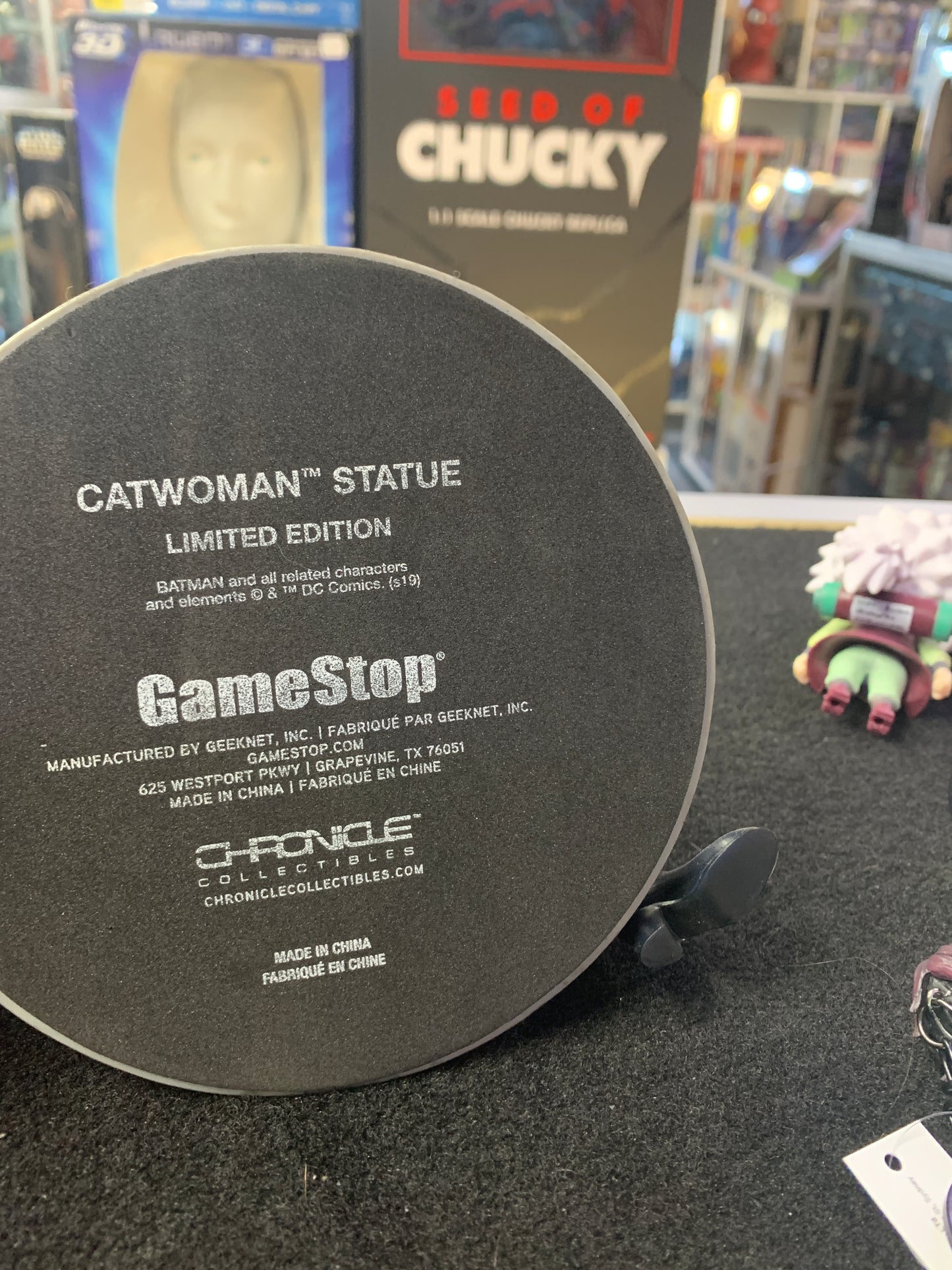 Cat woman by Jim Lee statue