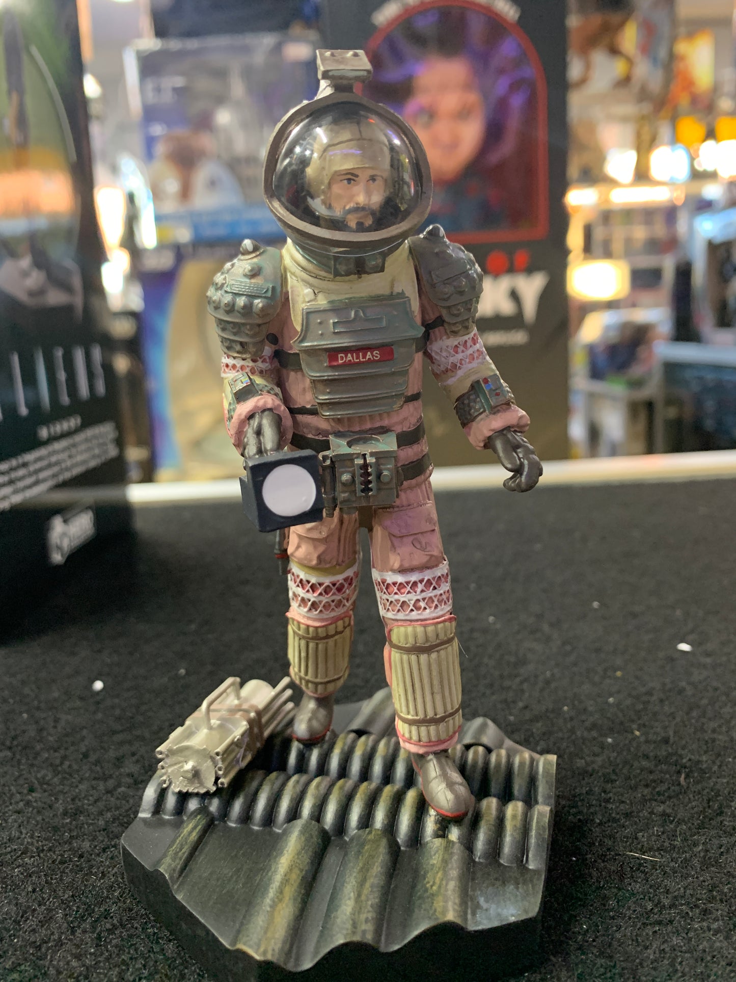 Aliens Dallas hero collection