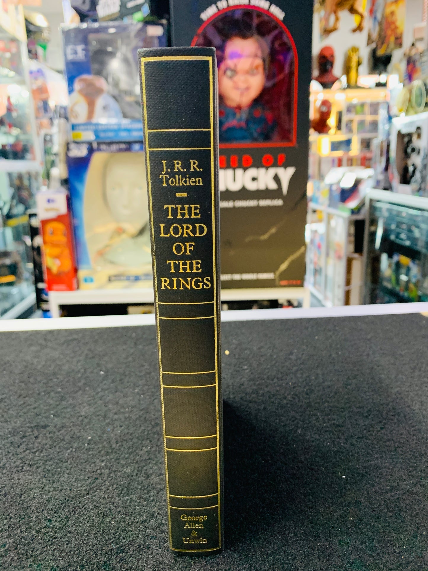 The lord of the rings book a real classic book and extremely rare