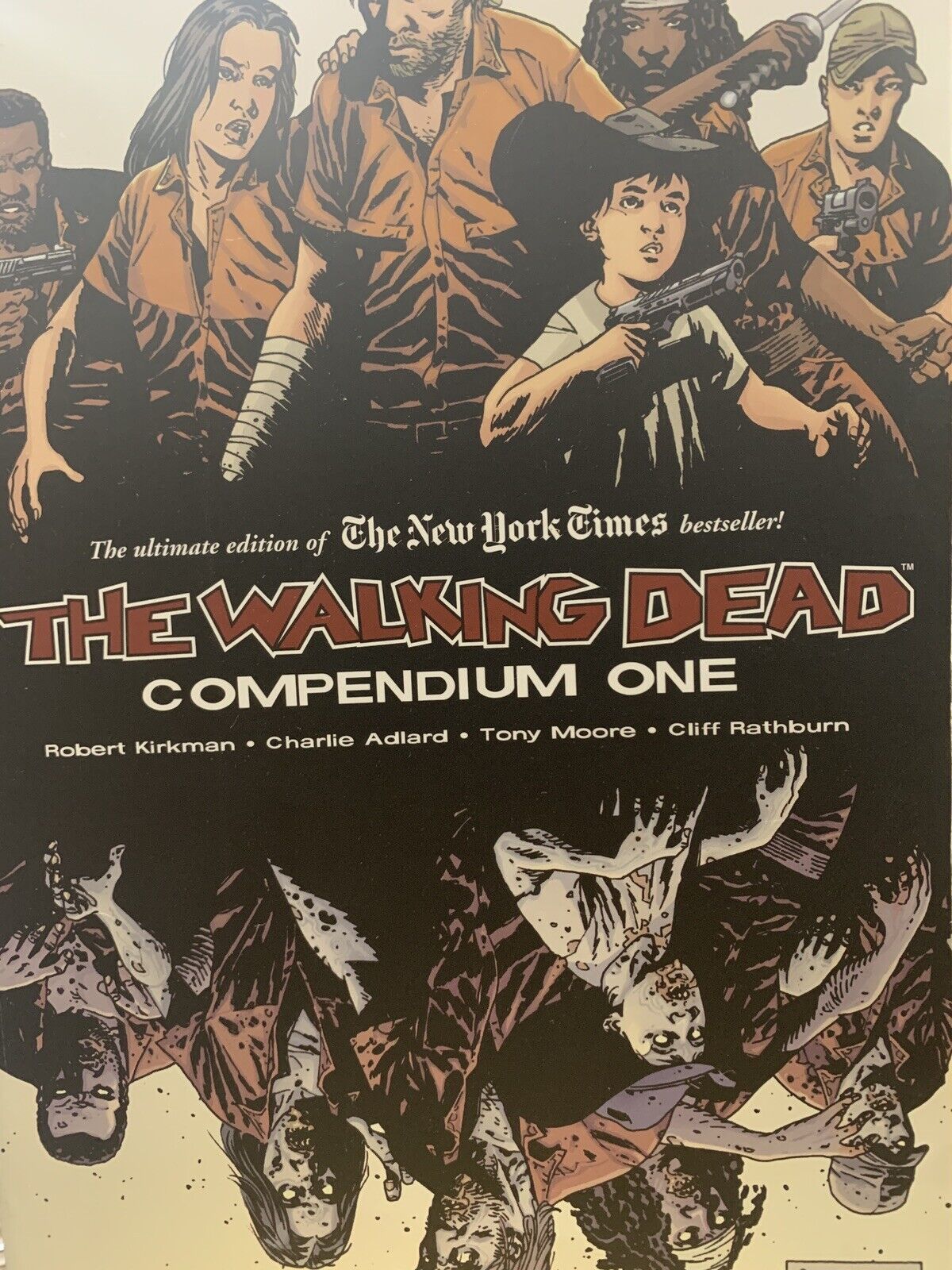 The Walking Dead Compendium Volume 1 by Robert Kirkman N06703