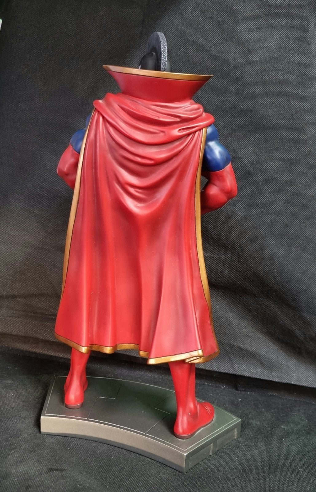 HARD HERO MARVEL GLADIATOR STATUE - Limited Edition Artist Proof #122/500