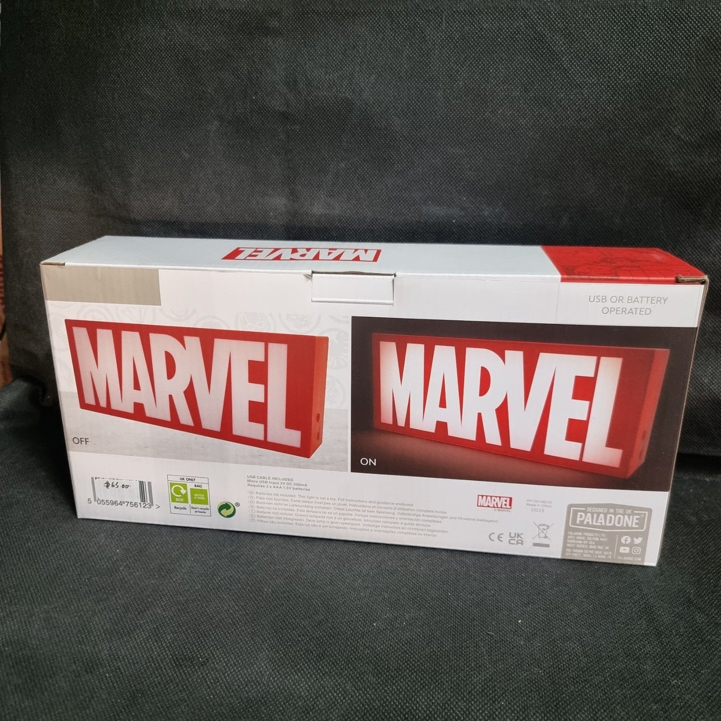 Paladone Marvel Logo Freestanding/Wall Mountable Red/White Light Up Lamp/Sign