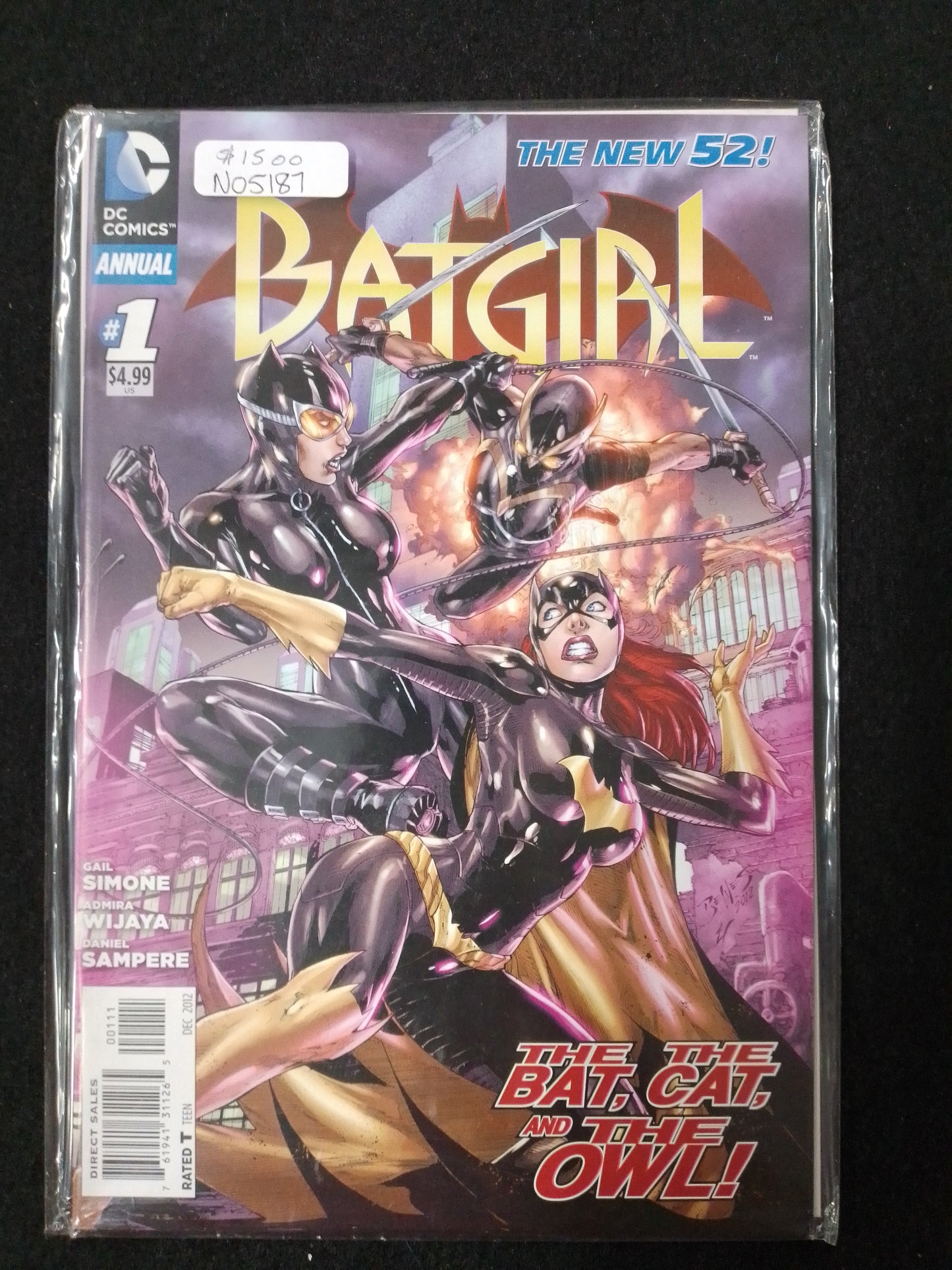 Batgirl - The Bat The Cat The Owl Comic Book - N05187