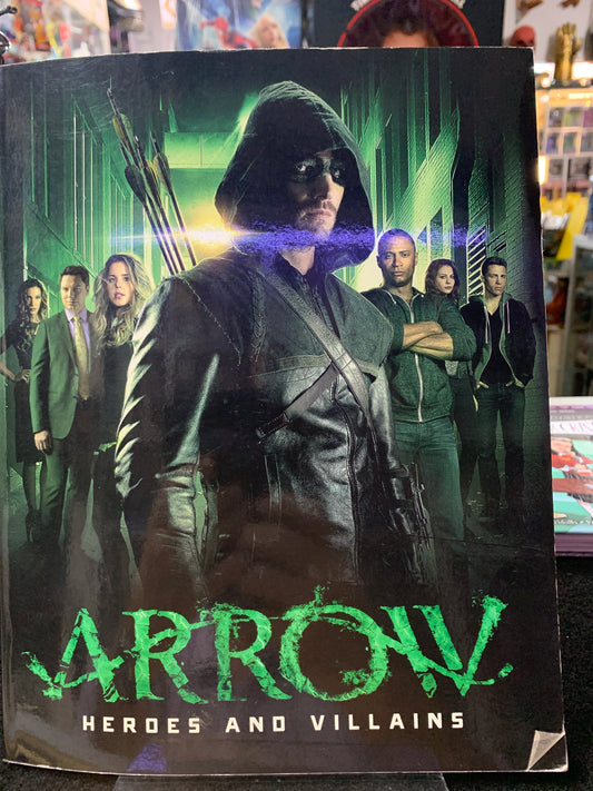 DC arrow heroes and villains graphic novel