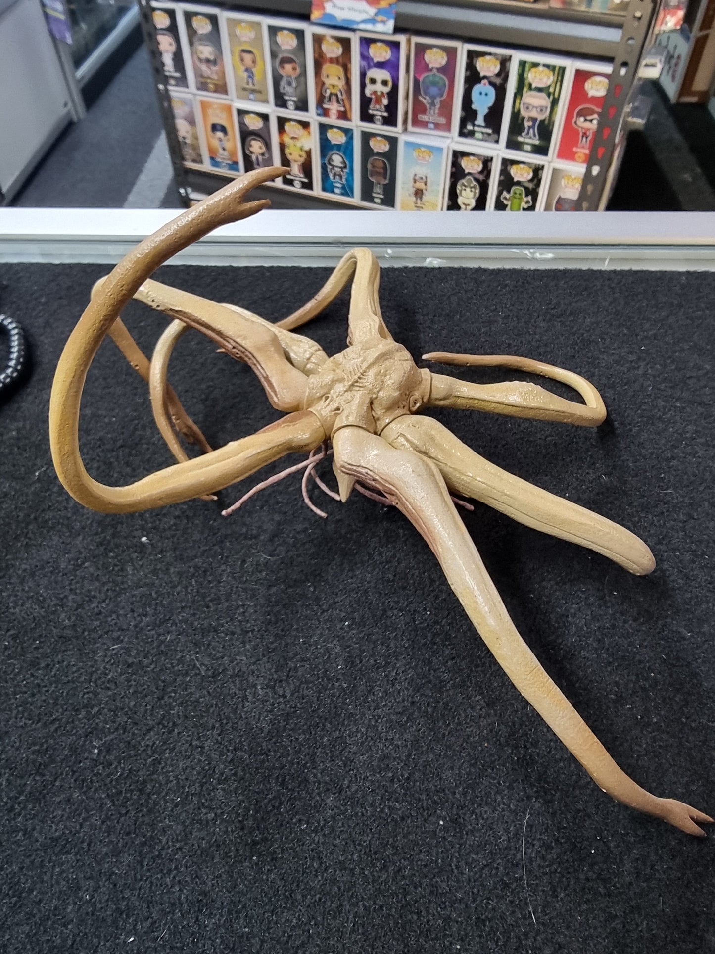 NECA TRILOBITE vs ENGINEER FIGURE