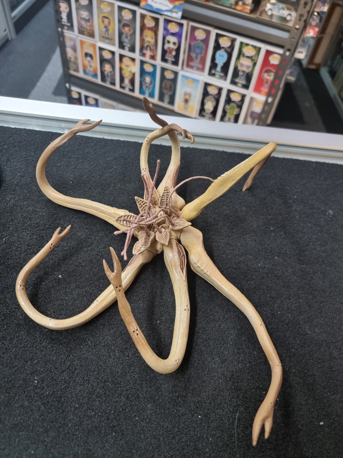 NECA TRILOBITE vs ENGINEER FIGURE