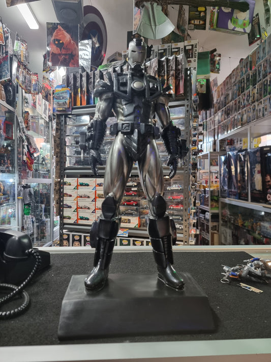 MARVEL IRON MAN WAR MACHINE STATUE