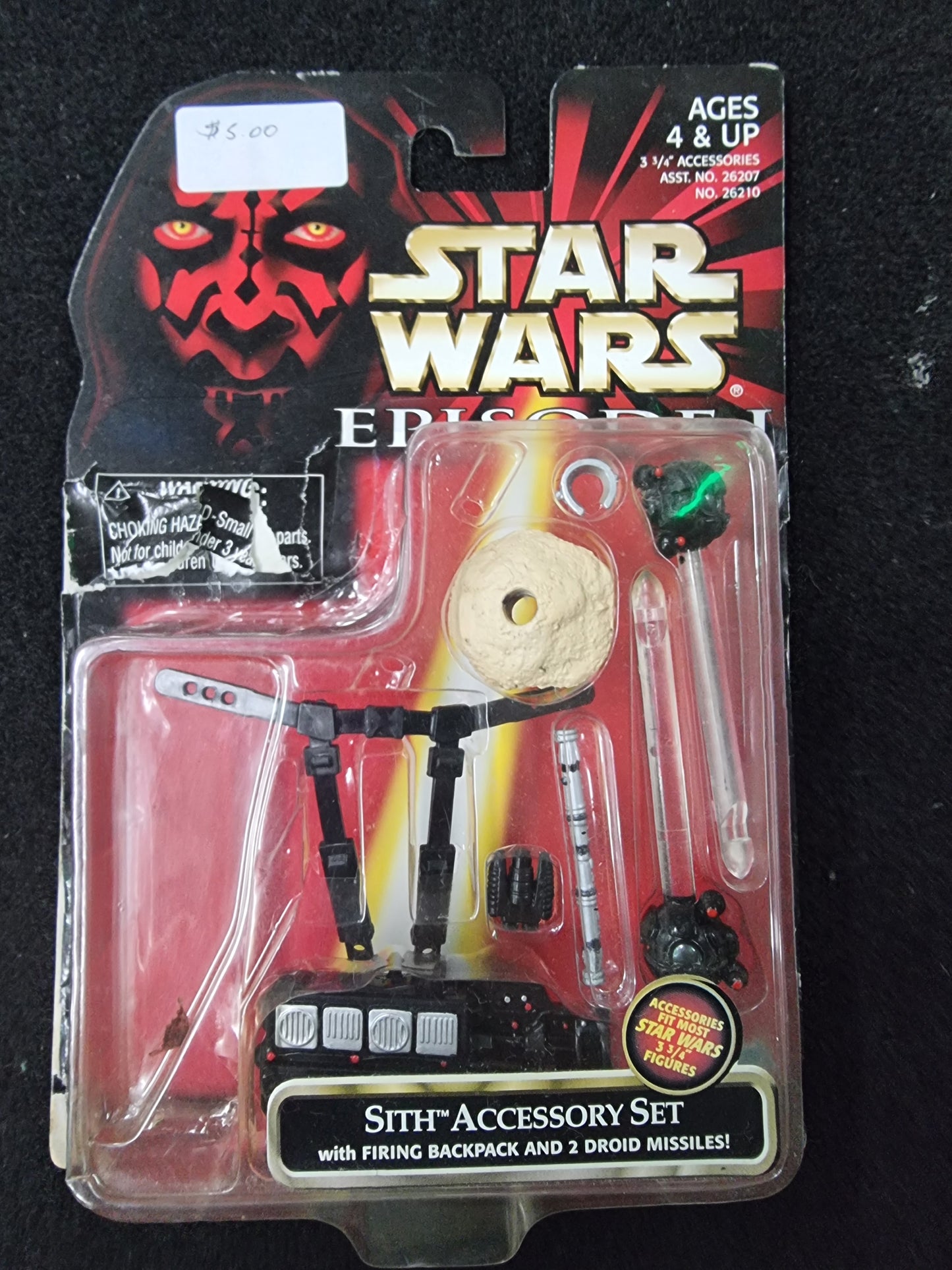 STAR WARS EPISODE 1 SIITH ACCESSORY SET WITH FIRING BACKPACK AND 2 DROID MISSILES