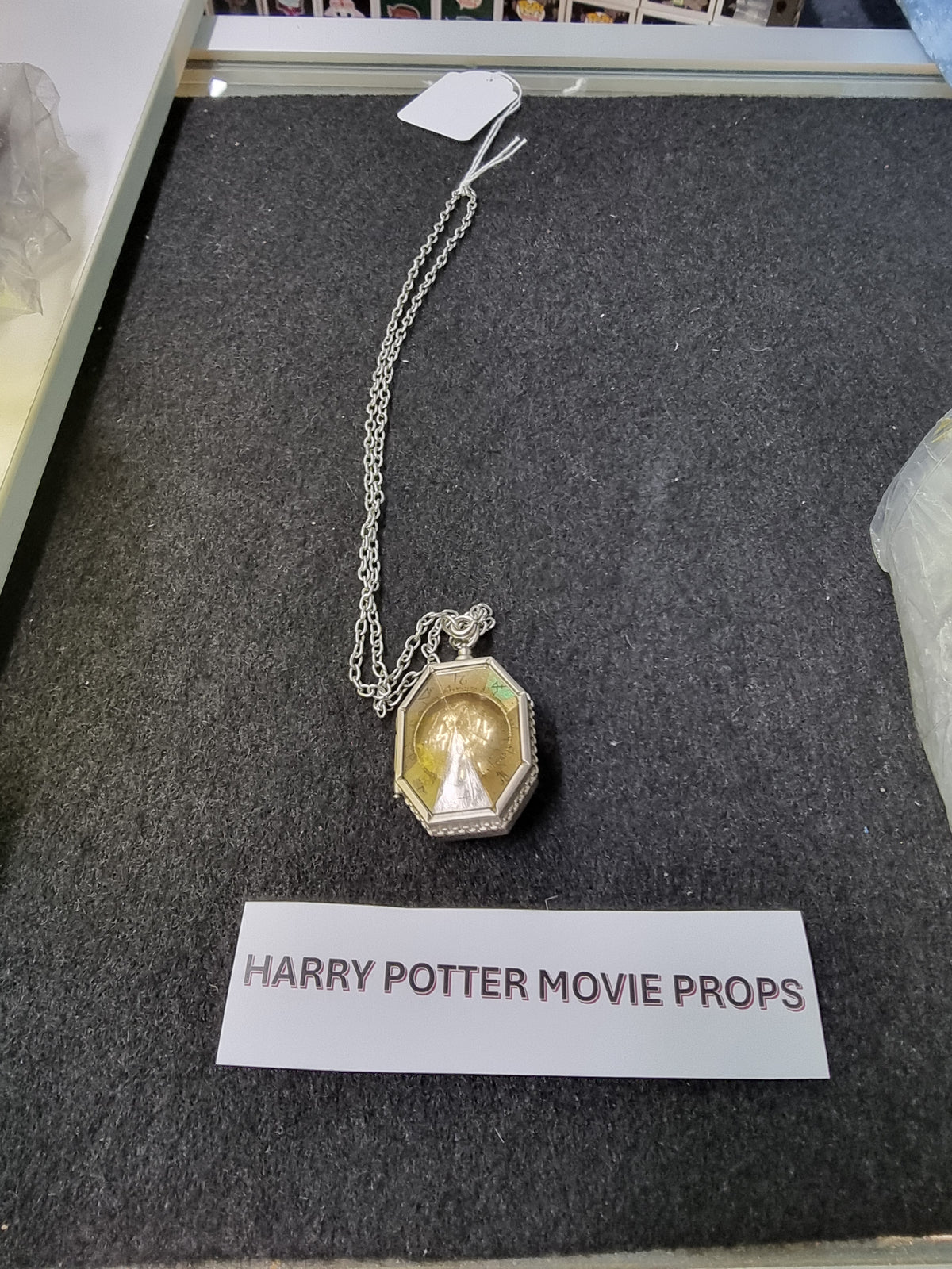 HARRY POTTER  LOCKET