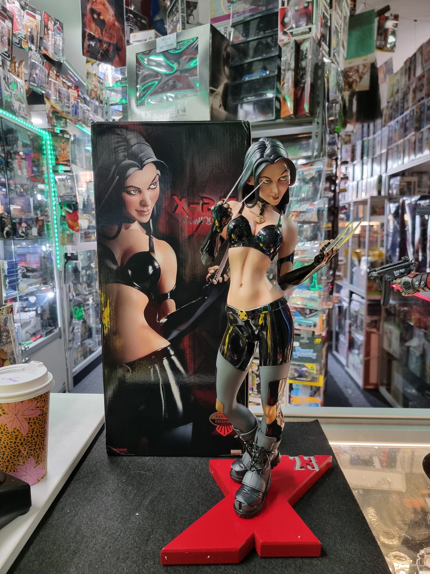 SIDESHOW EXCLUSIVE X-23 COMIQUETTE 14/300
