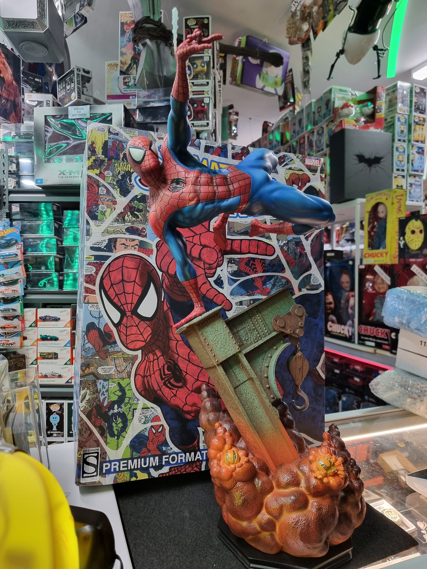 SIDESHOW PREMIUM FORMAT THE AMAZNG SPIDERMAN STATUE 2055/2500