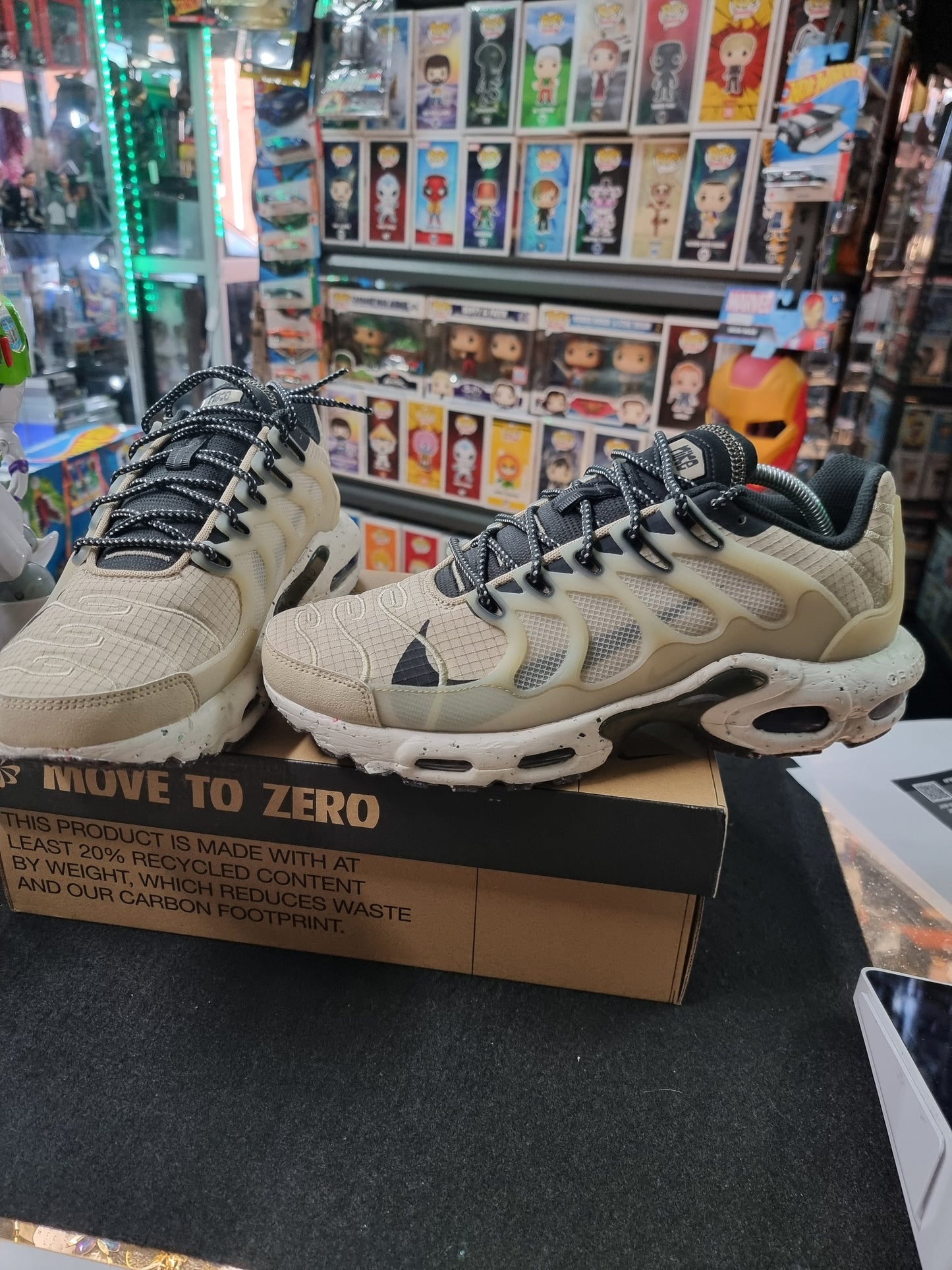 NIKE AIR MAX TERRASCAPE PLUS RATTAN/PHANTOM /OFF-NOIR