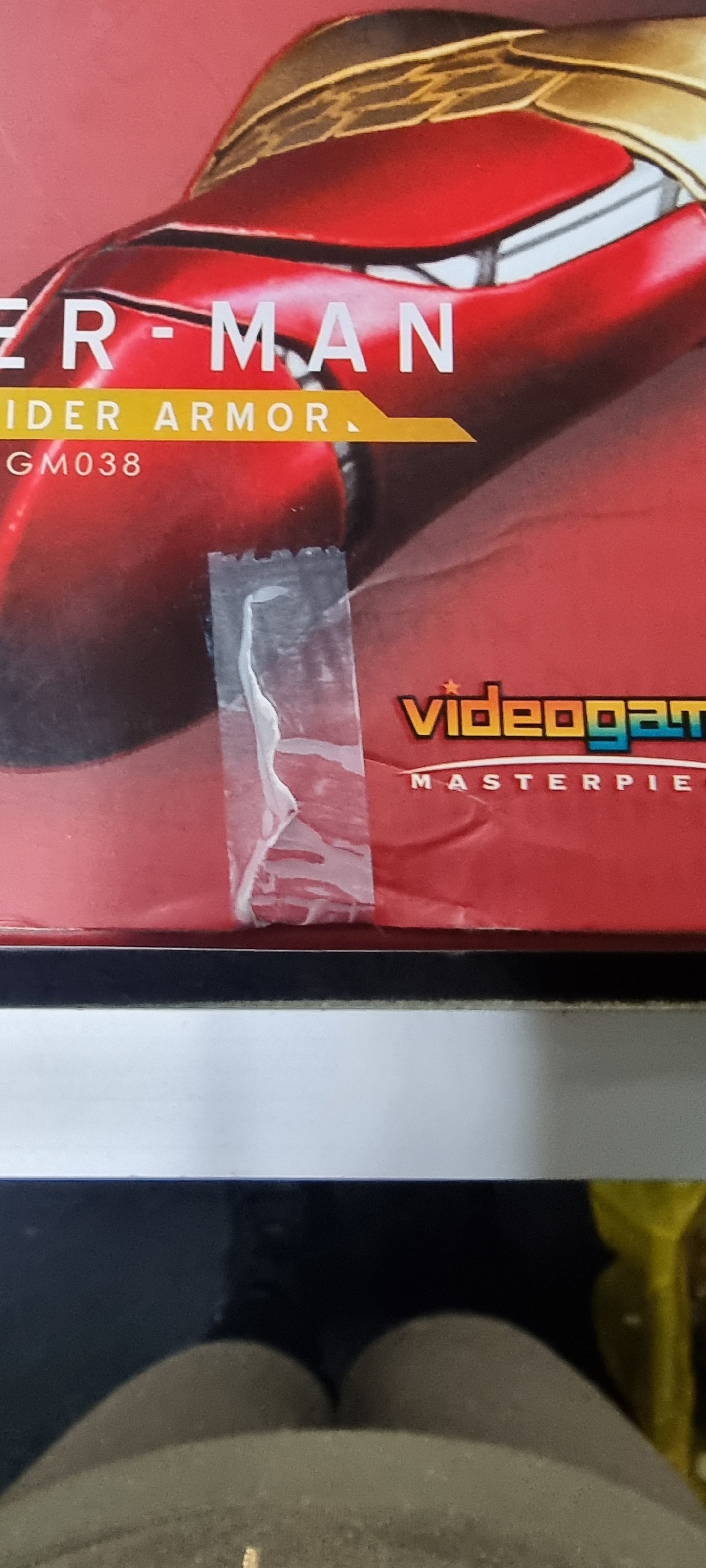 HOT TOYS SPIDER-MAN 1/6 SCALE FIGURE IRON SPIDER ARMOR