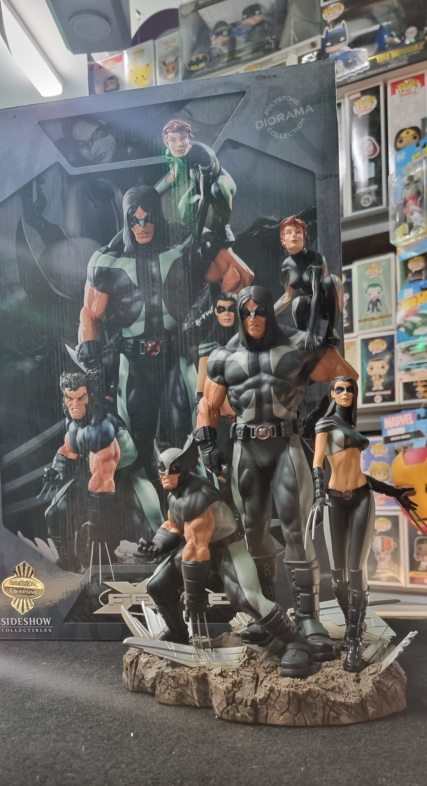 SIDESHOW EXCLUSIVE X-FORCE DIORAMA 390/600