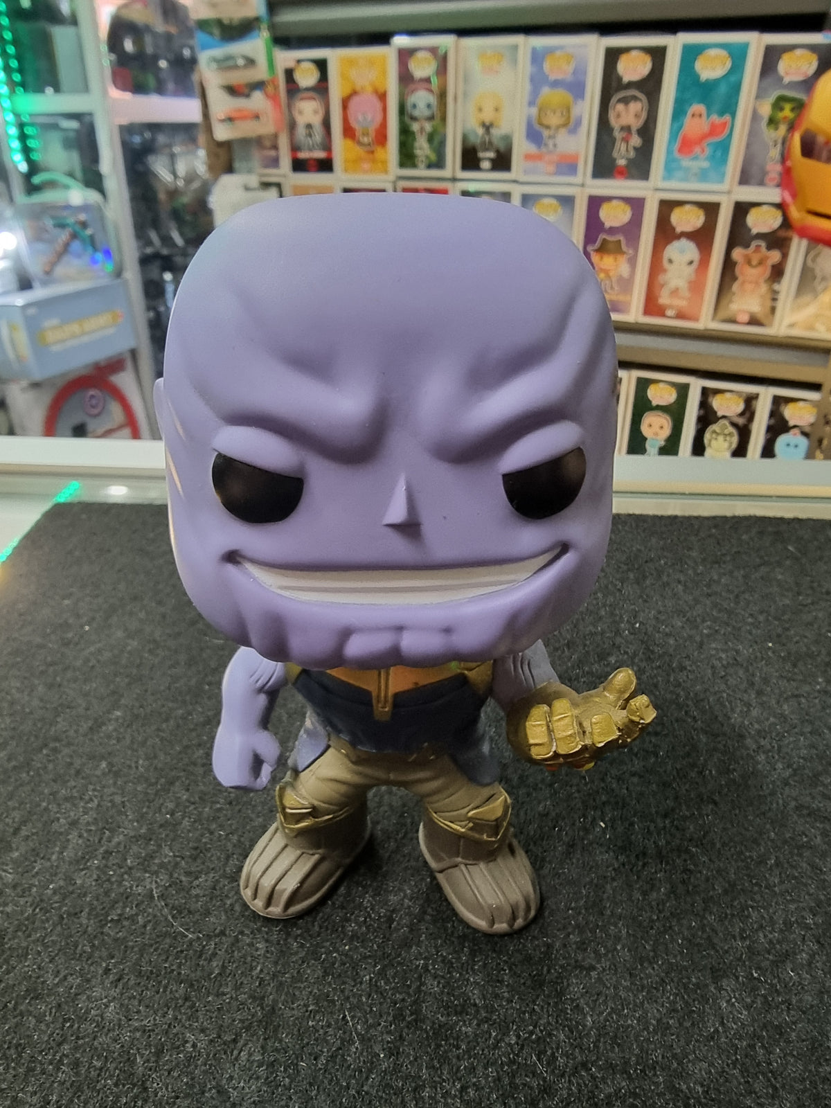 FUNKO POP AVENGERS THANOS #289 (NO BOX)