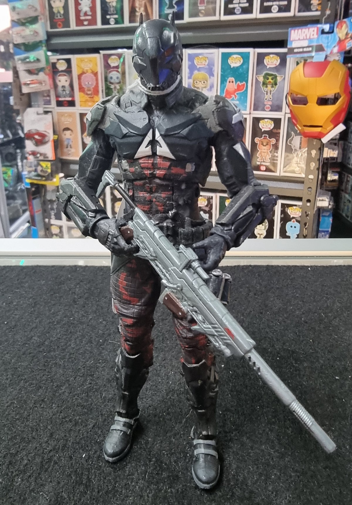 DC GAMING WAVE 7 ARKHAM KNIGHT ACTION FIGURE