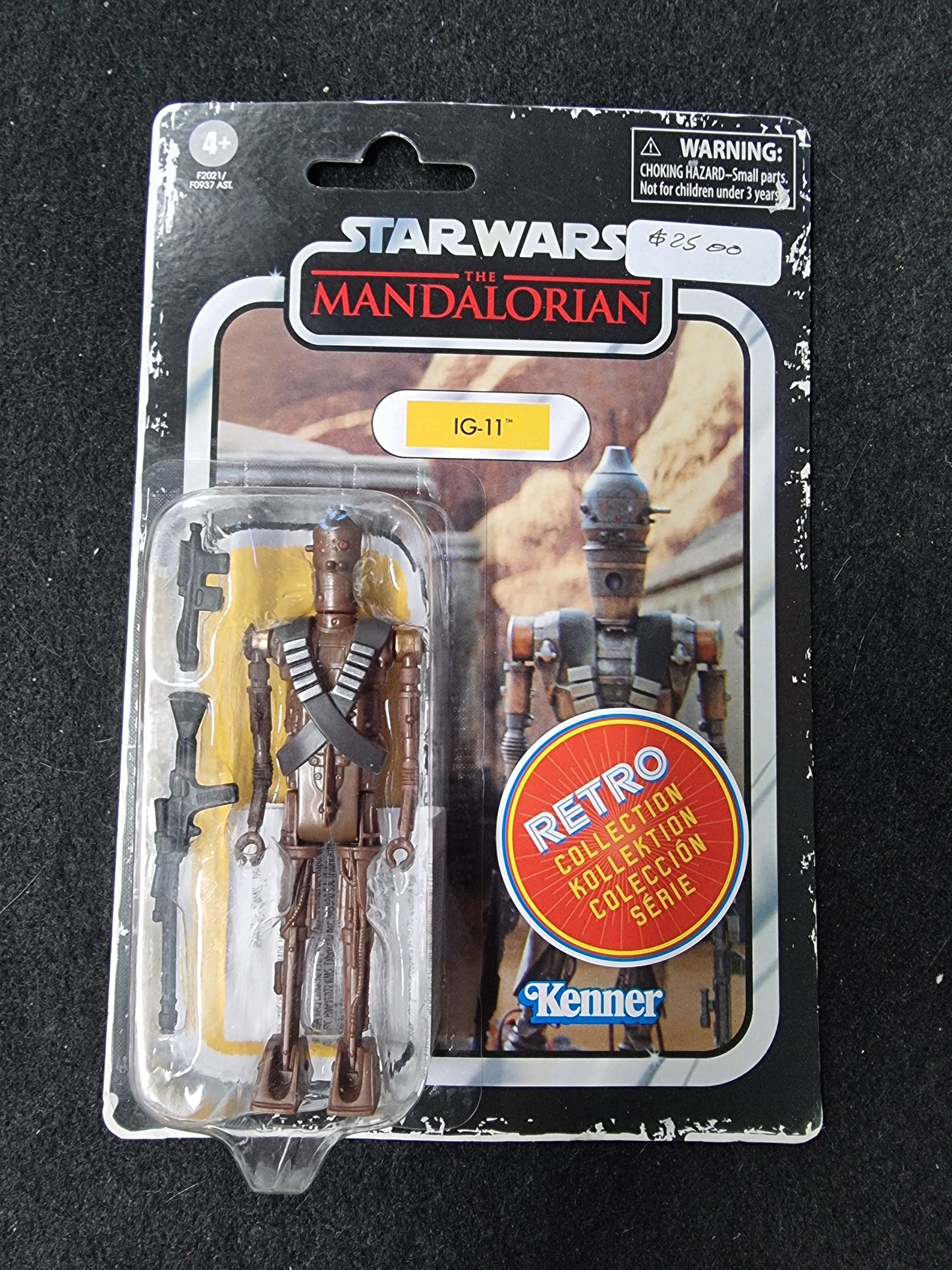 STAR WARS THE MANDALORIAN IG-11 KENNER FIGURE
