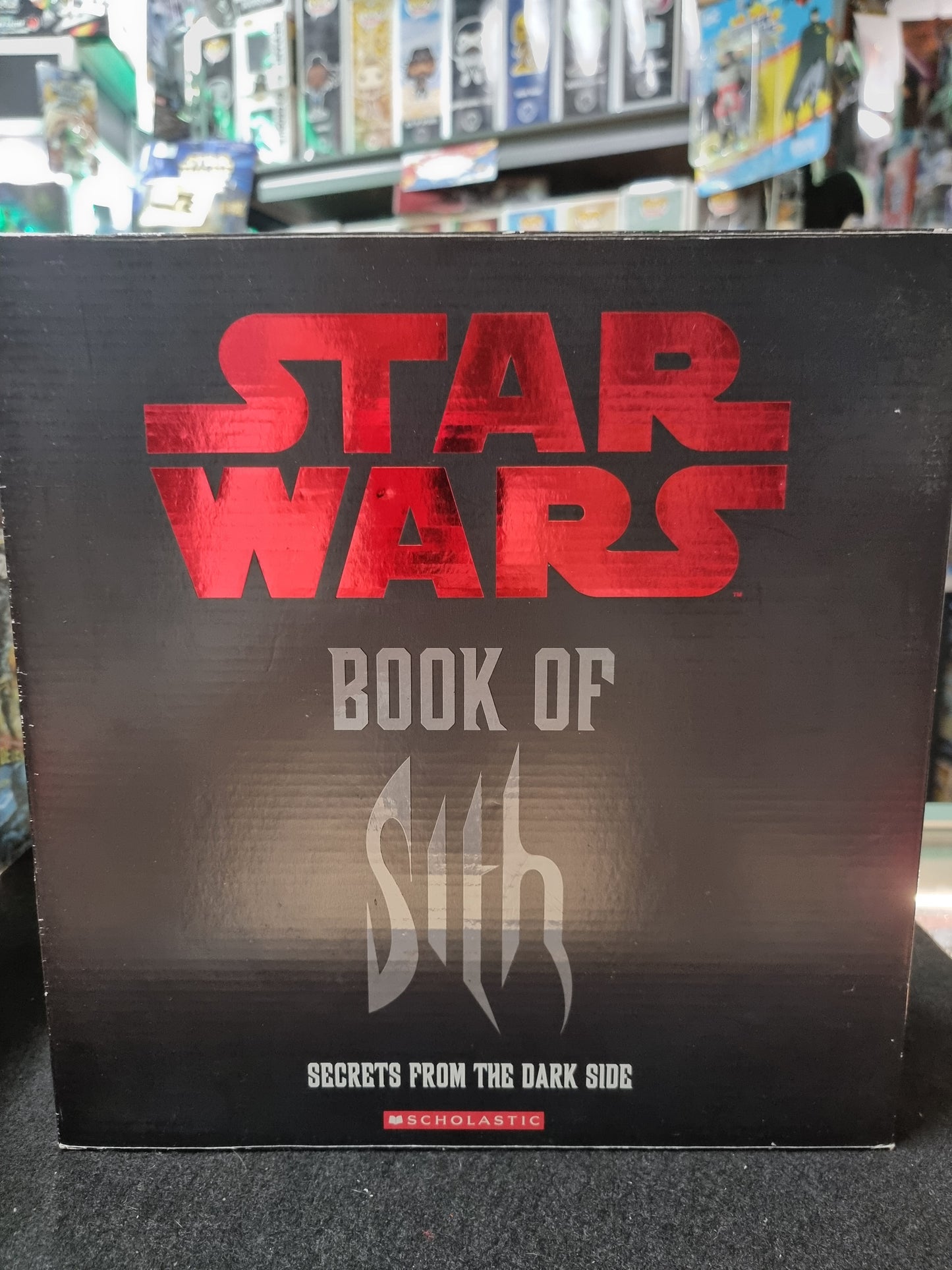 STAR WARS BOOK OF SITH  SECRET FROM THE DARK SIDE