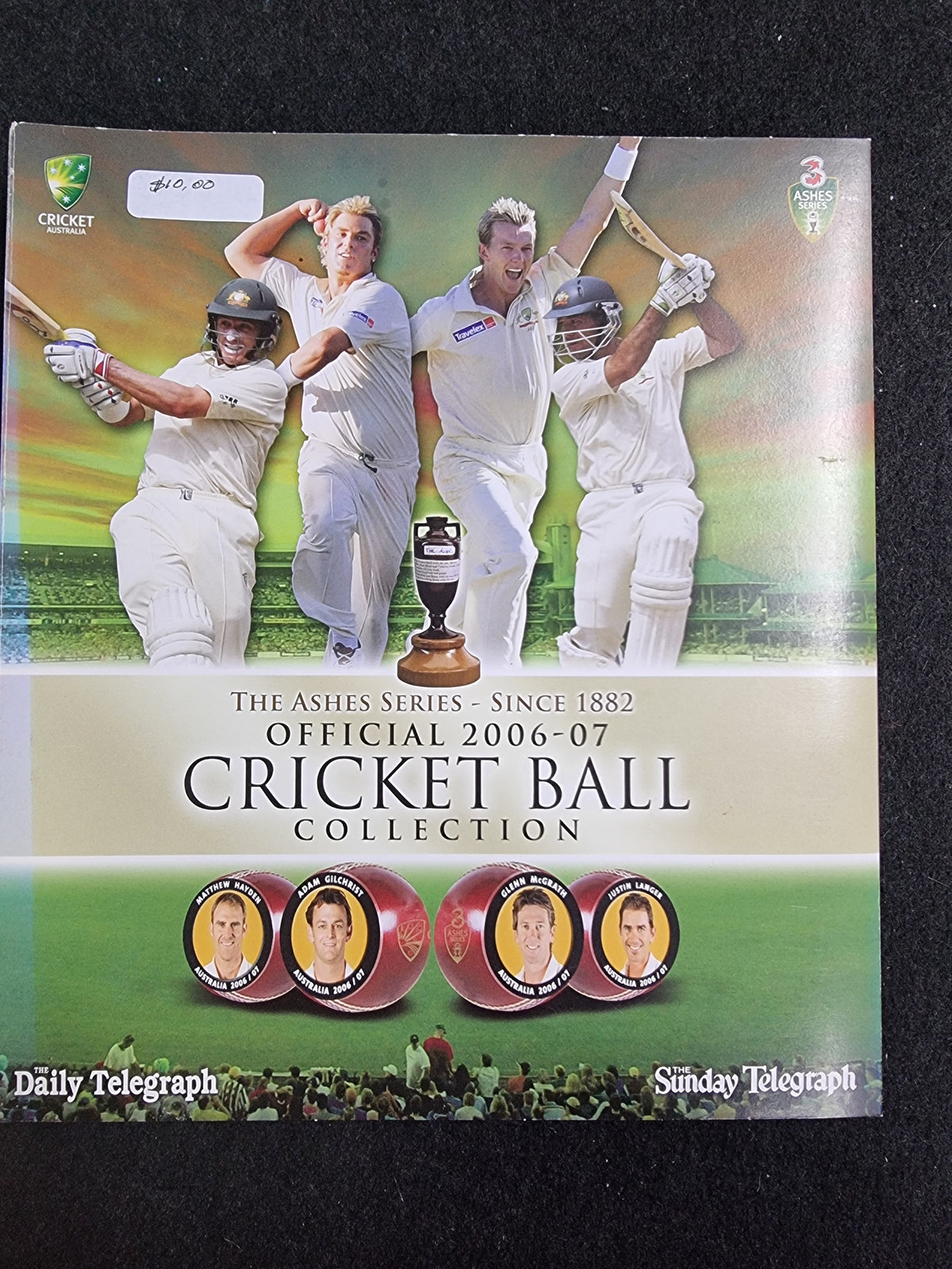 THE ASHES SERIES -SINCE 1882 OFFICIAL 2006-07 CRICKET BALL COLLECTION