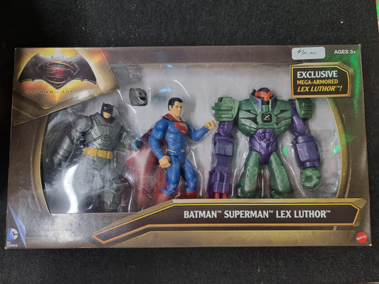 BATMAN-SUPERMAN-LEX LUTHOR EXCLUSIVE MEGA-ARMORED LEX LUTHOR!