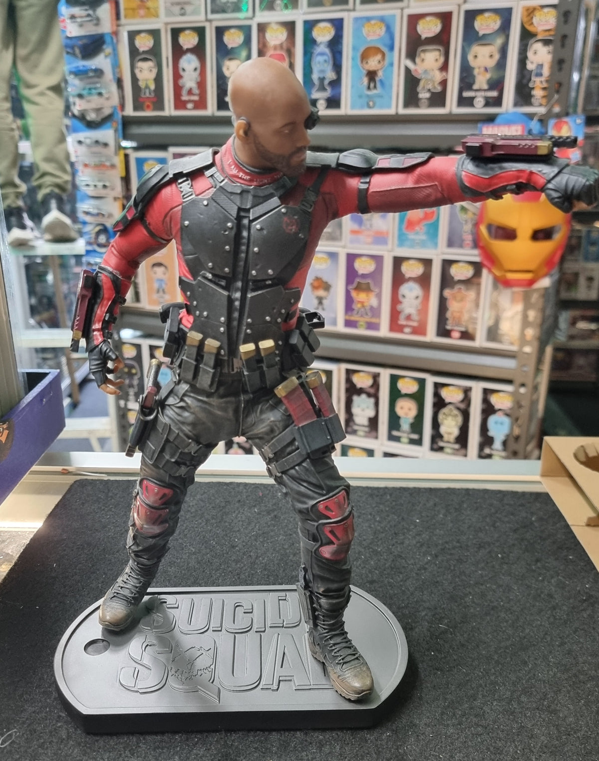 DC SUICIDE SQUAD DEADSHOT