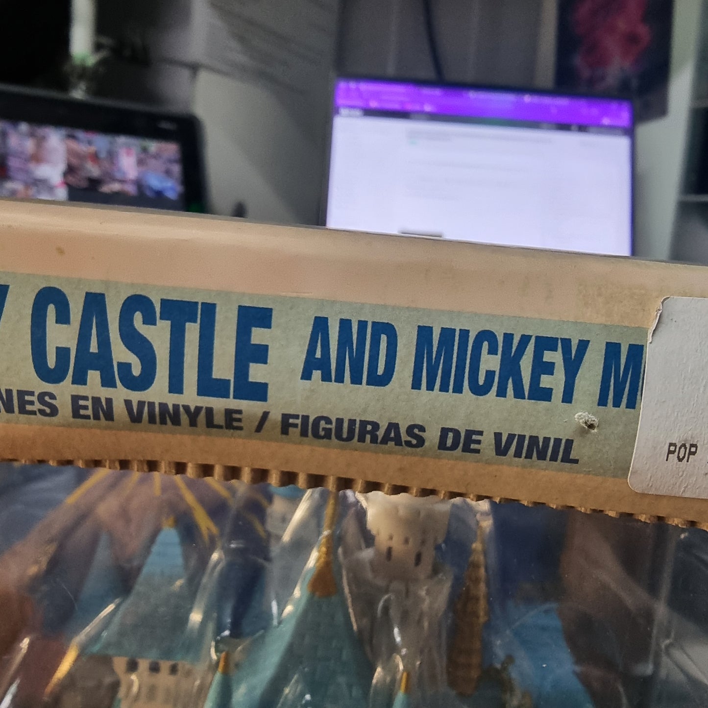 FUNKO POP DISNEY 65 ANNVESARY SLEEPING BEAUTY CASTLE & MICKEY MOUSE #21
