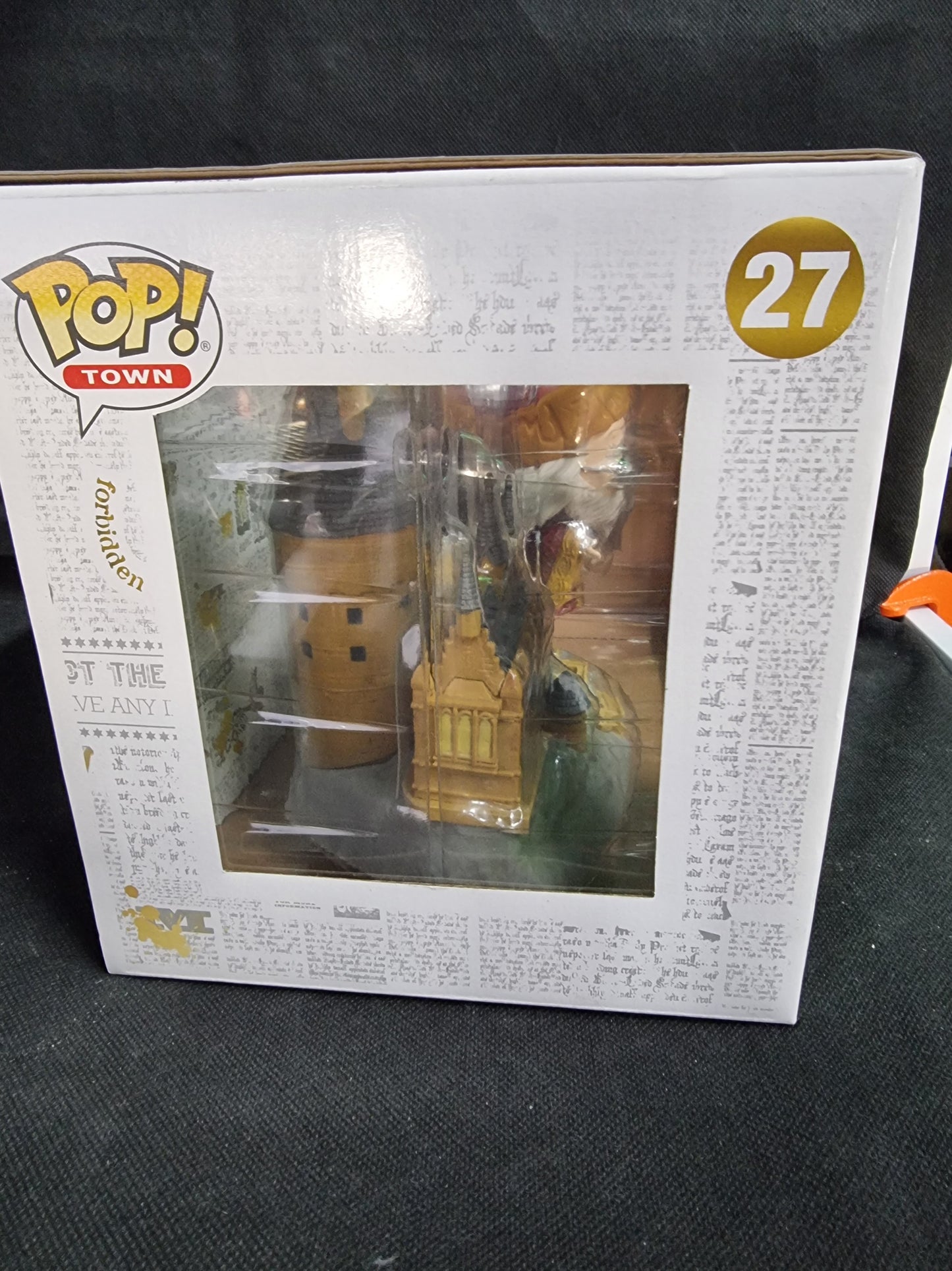 FUNKO TOWN ALBUS DUMBLEDORE WITH HOGWARTS #27