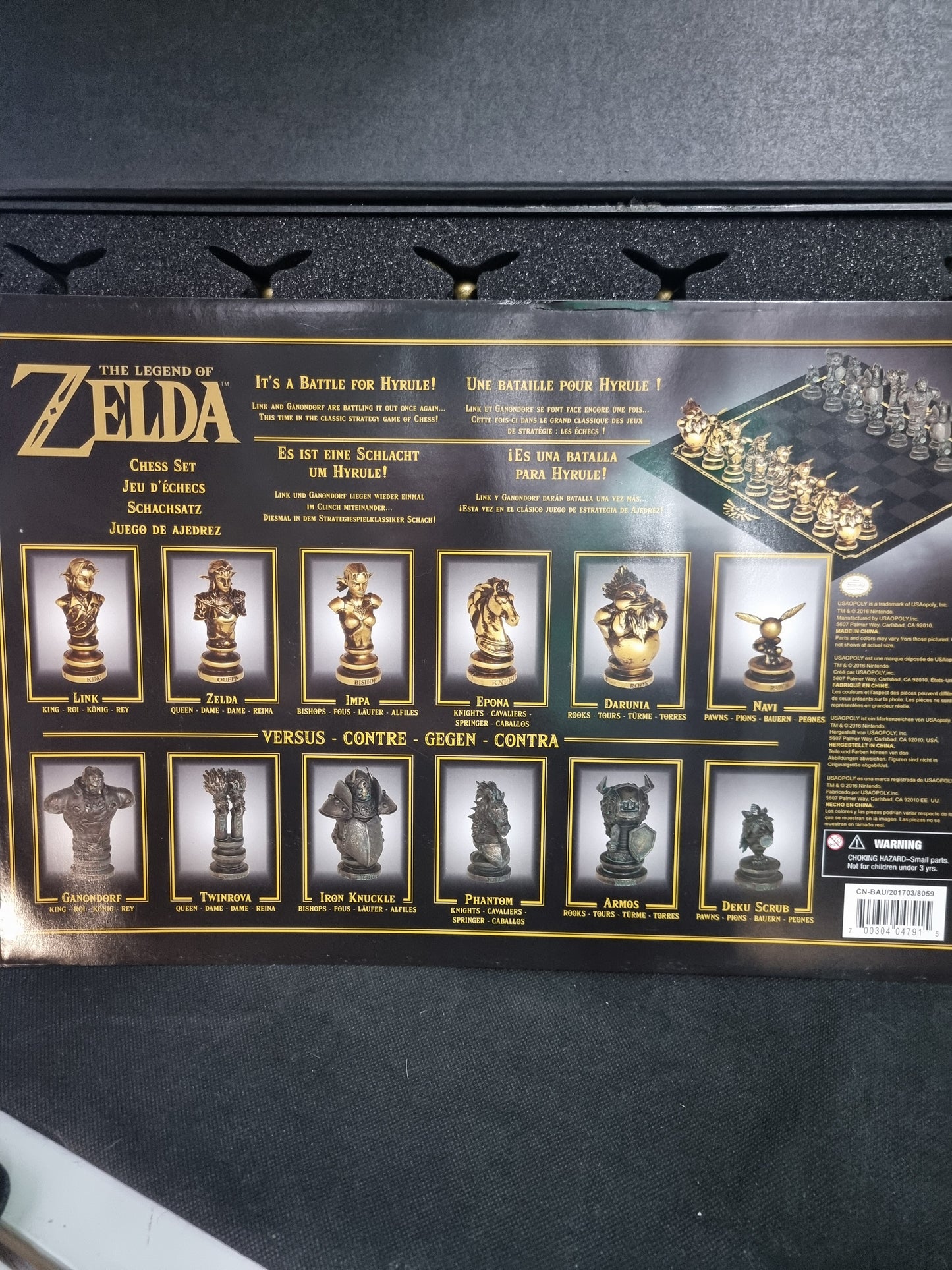THE LEGEND OF ZELDA CHESS SET