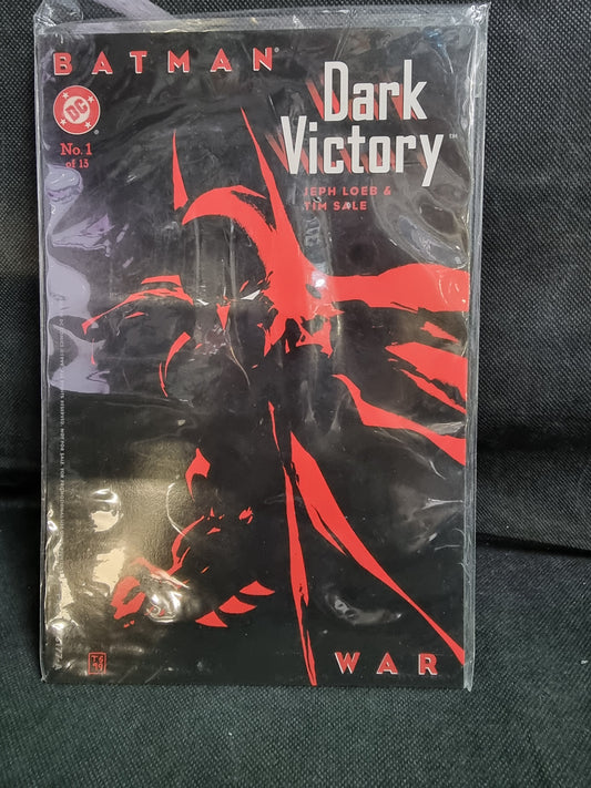 DC BATMAN DARK VICTORY WAR #1