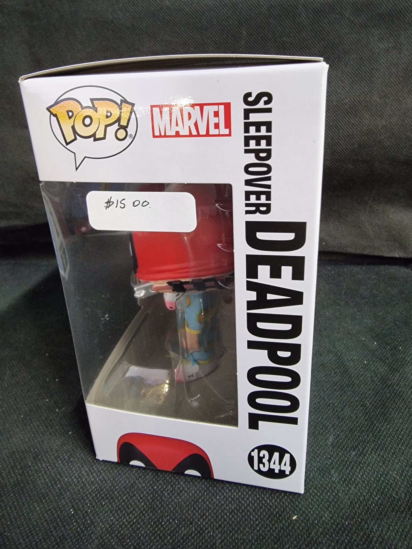 FUNKO POP MARVEL SLEEPOVER DEADPOOL #1344