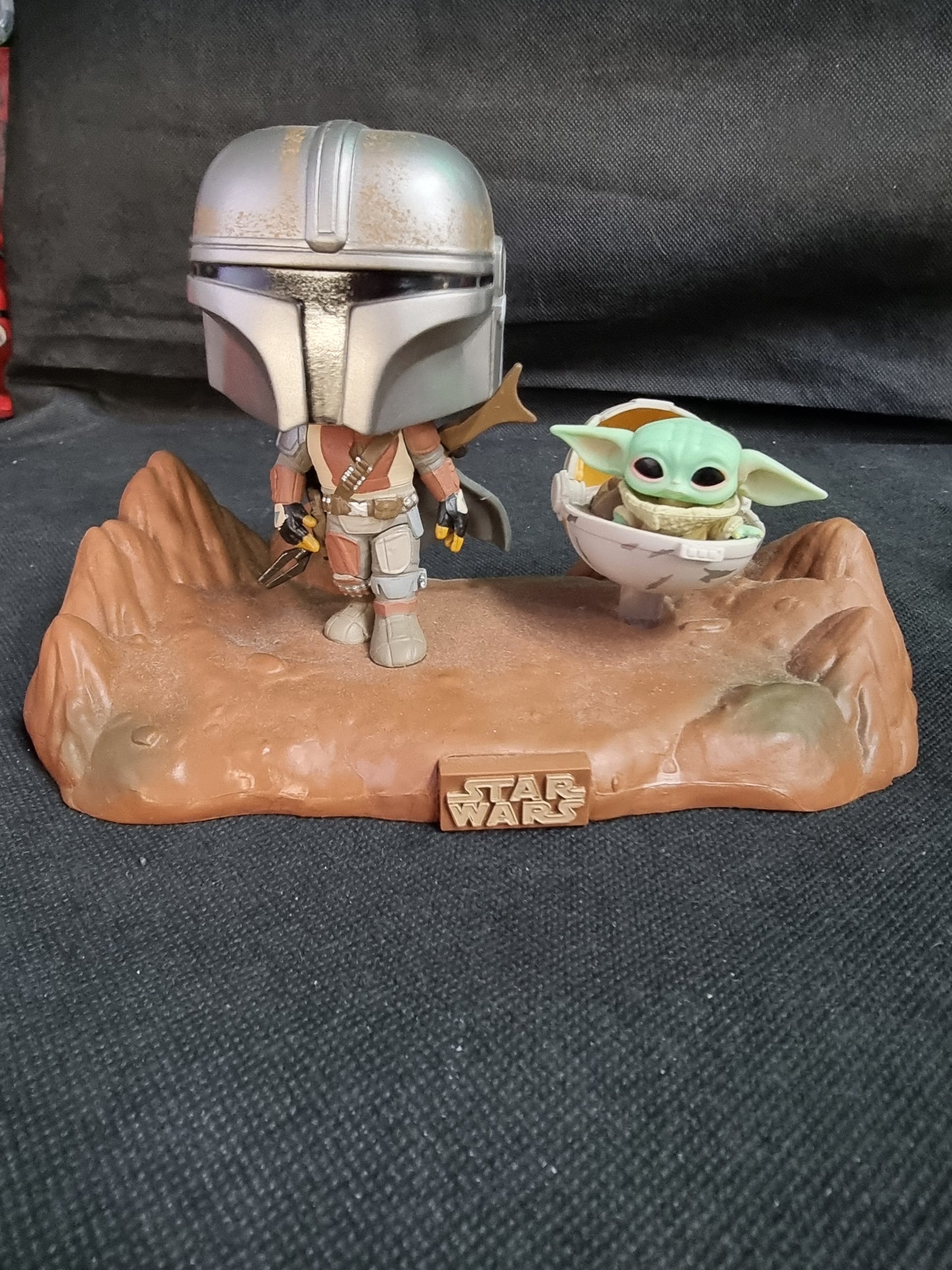 FUNKO STAR WARS The Mandalorian & The Child #390