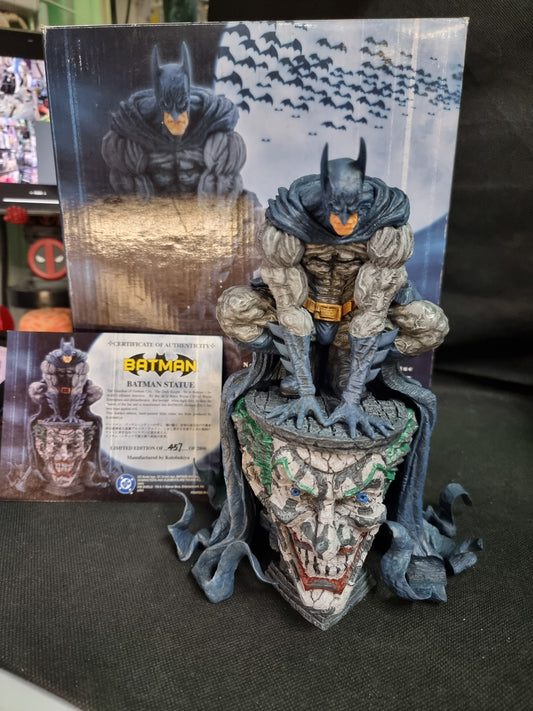 DC ARTFX BATMAN STATUE #457 OF 2,800