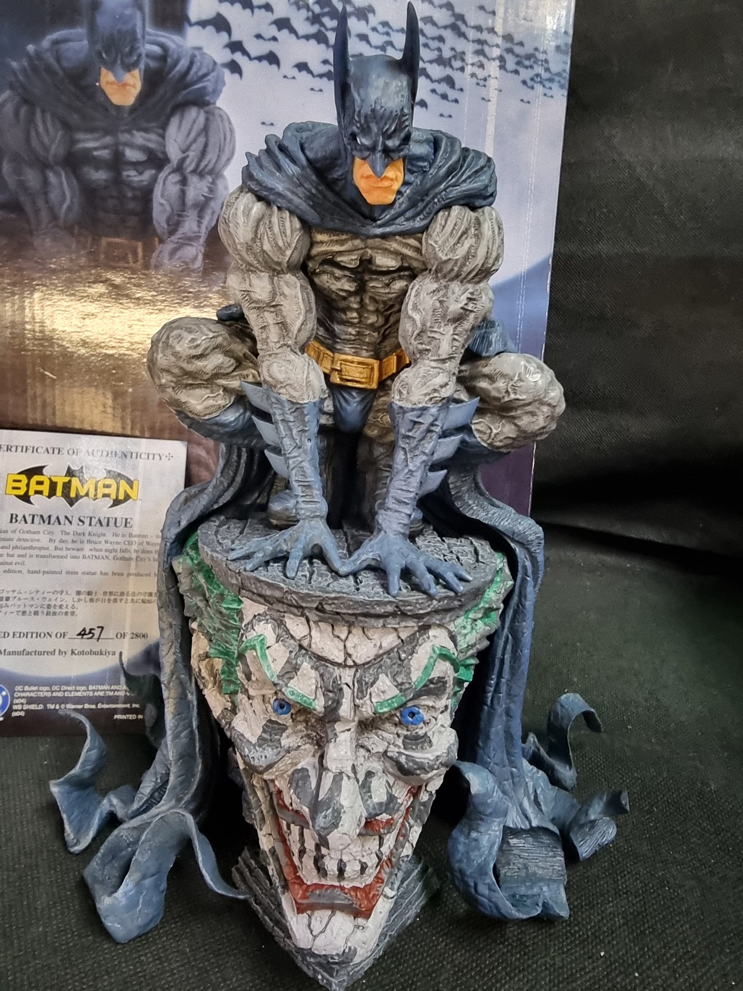 DC ARTFX BATMAN STATUE #457 OF 2,800