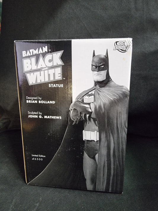 Batman Black and White Brian Bolland Statue 1st First Edition 2005 #4420/6500