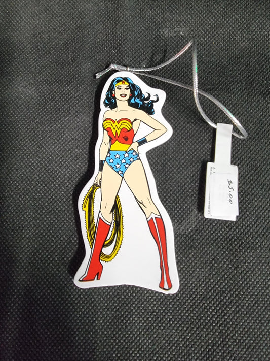 WONDER WOMAN CHRISTMAS ORNAMENT
