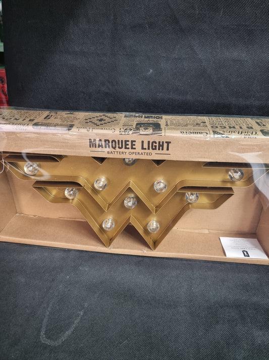 MARQUEE WONDER WOMAN LIGHT  (BATTERY OPERATED)