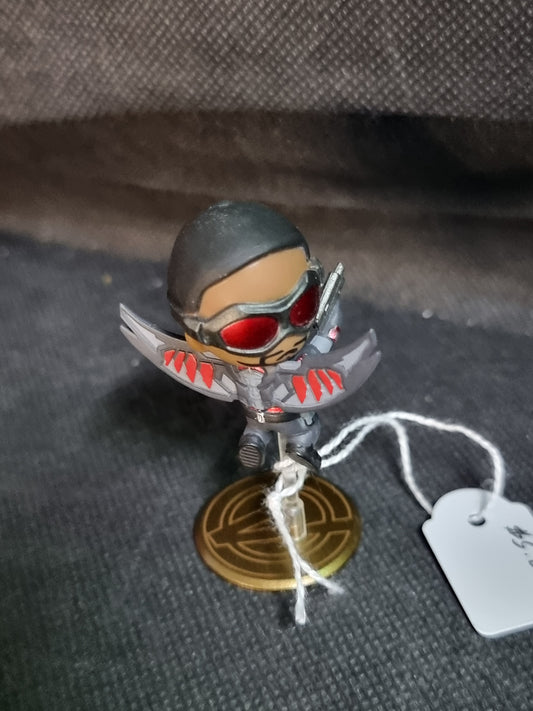 Hot Toys Captain America 3 Civil War - Falcon Cosbaby Bobble-Head MINI