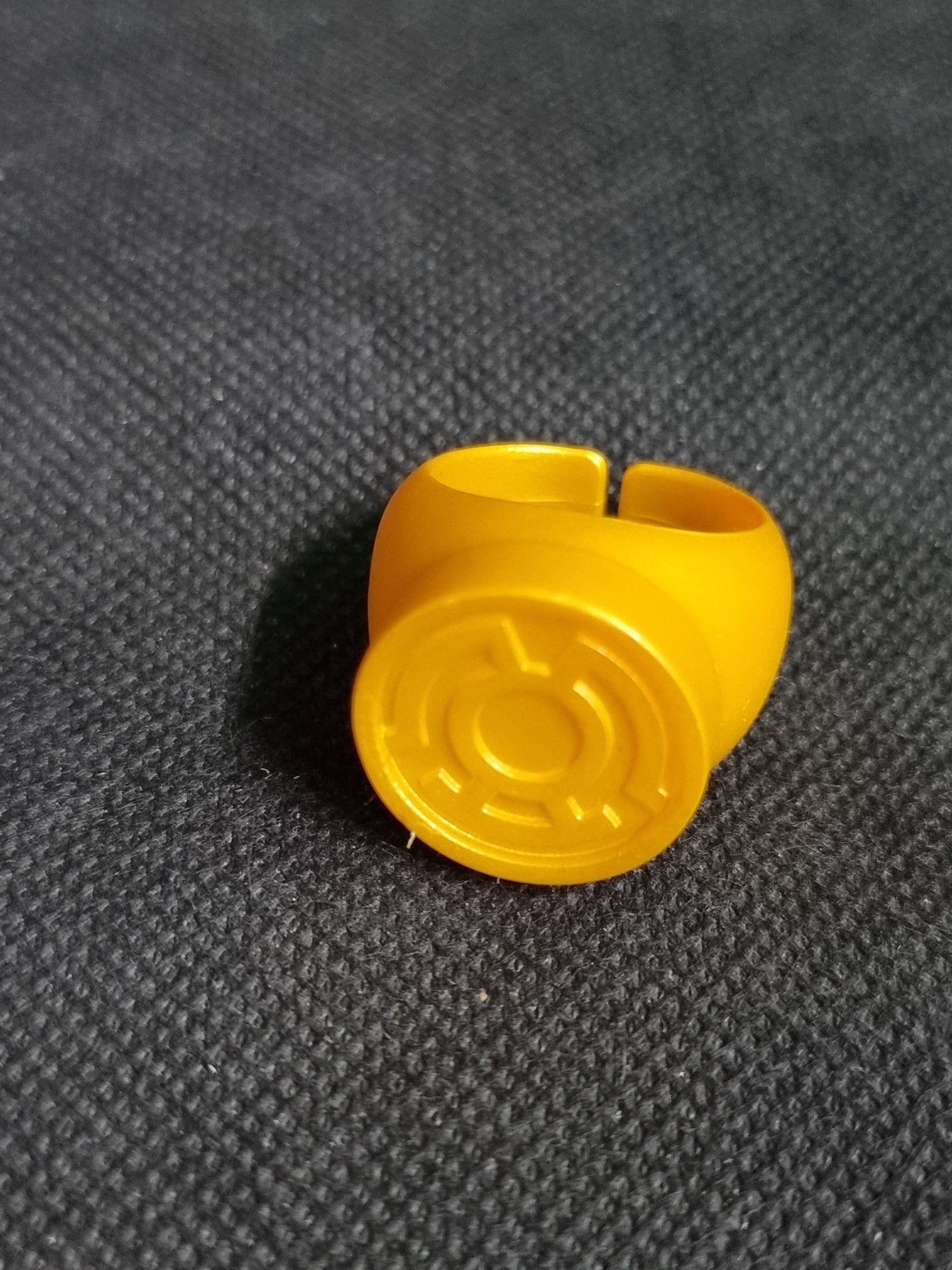 Gold Lantern Plastic Ring Blackest Night Green DC Comics Yellow Fear Captain Comics and Collectables Pty Ltd