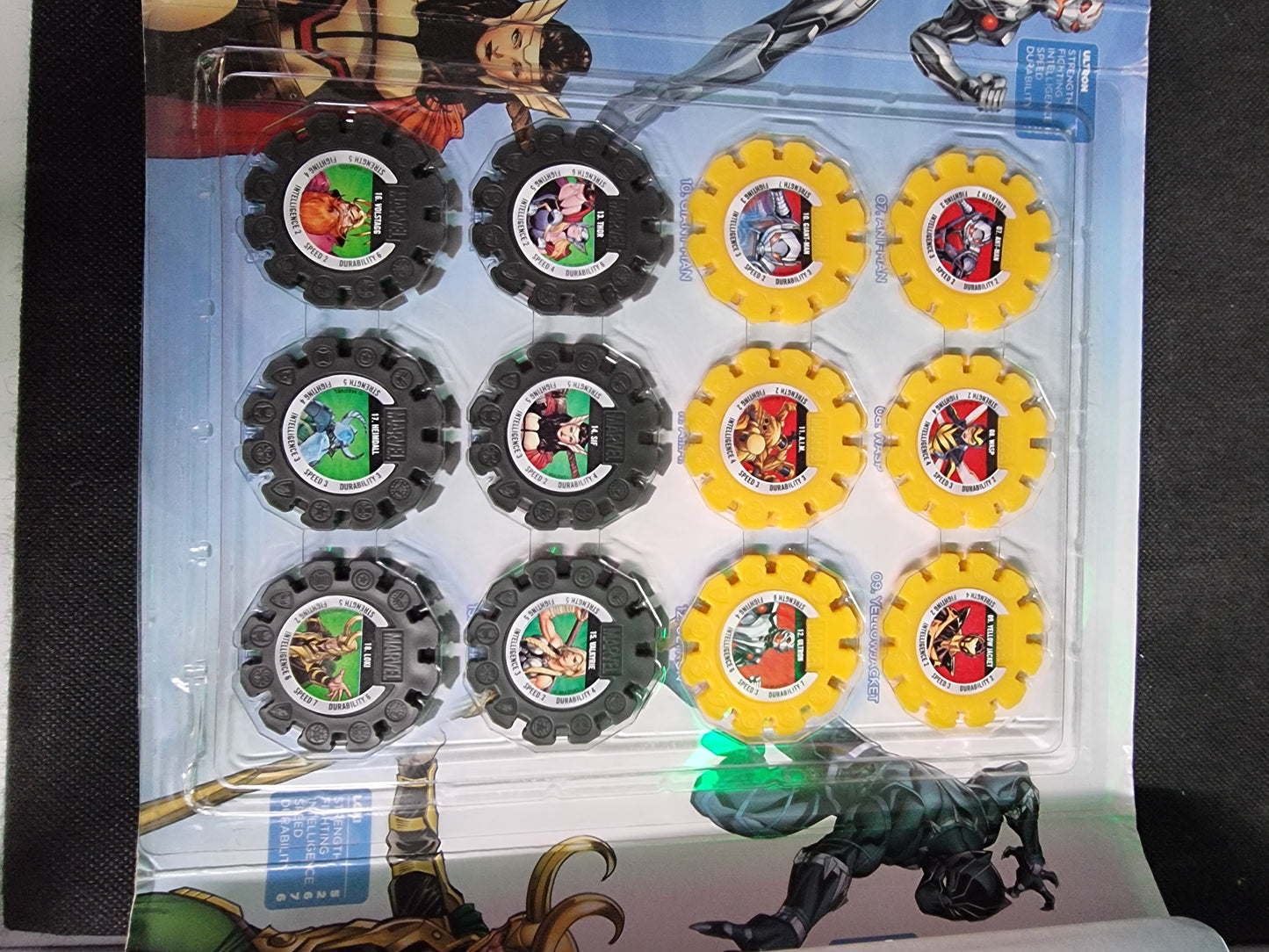 MARVEL HEROES COMPLETE SET