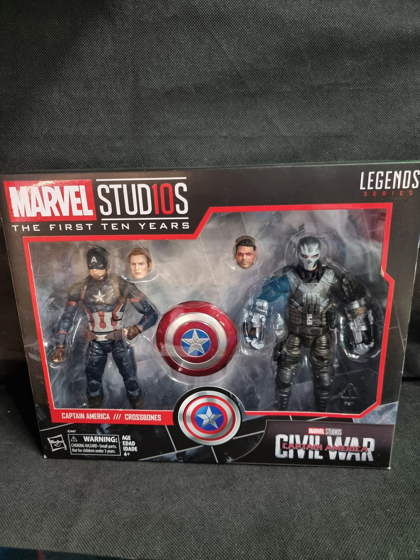 Marvel Legends Series Civil War Captain America / Crossbones Action Figure Set
