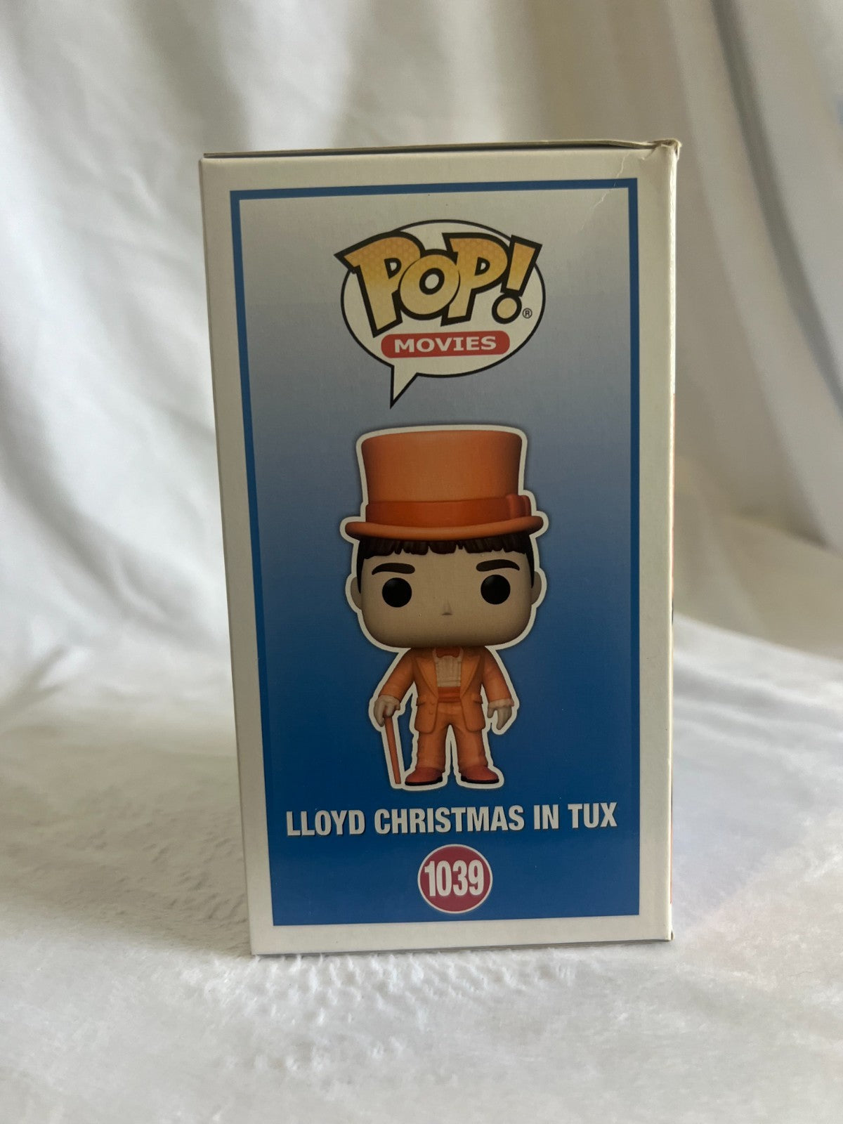 FUNKO POP DUMB AND DUMBER LLOYD CHRISTMAS TUX #1039 VINYL FIGURE