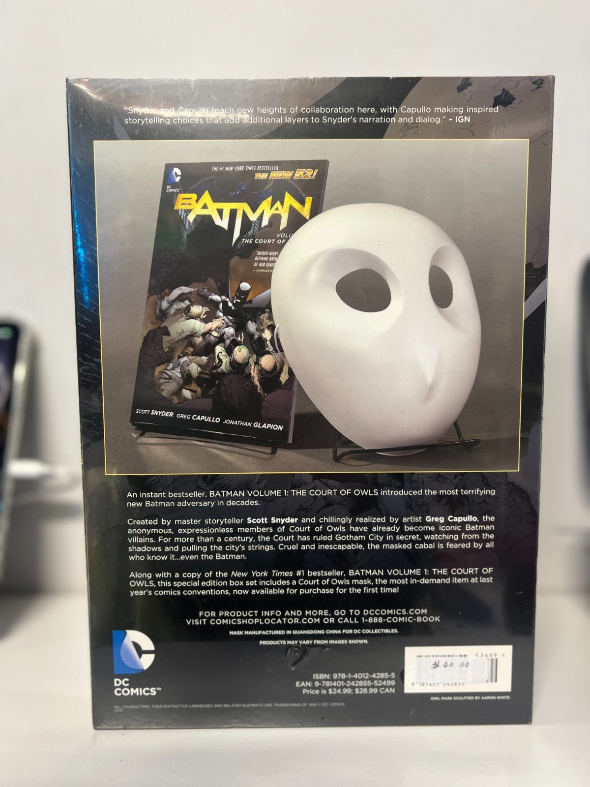Batman: The Court of Owls Mask - Product Bundle, by Snyder Scott - in plastic