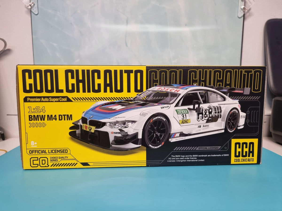 CCA 1:24 BMW M4 DTM