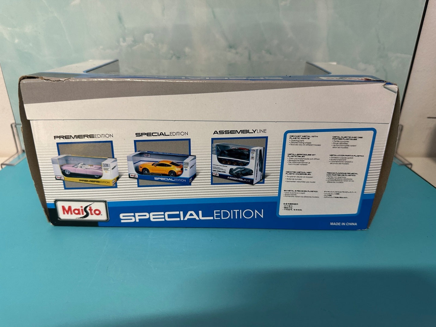 Maisto Special Edition Porsche 911 GT2 RS 1:24 Scale Diecast Model