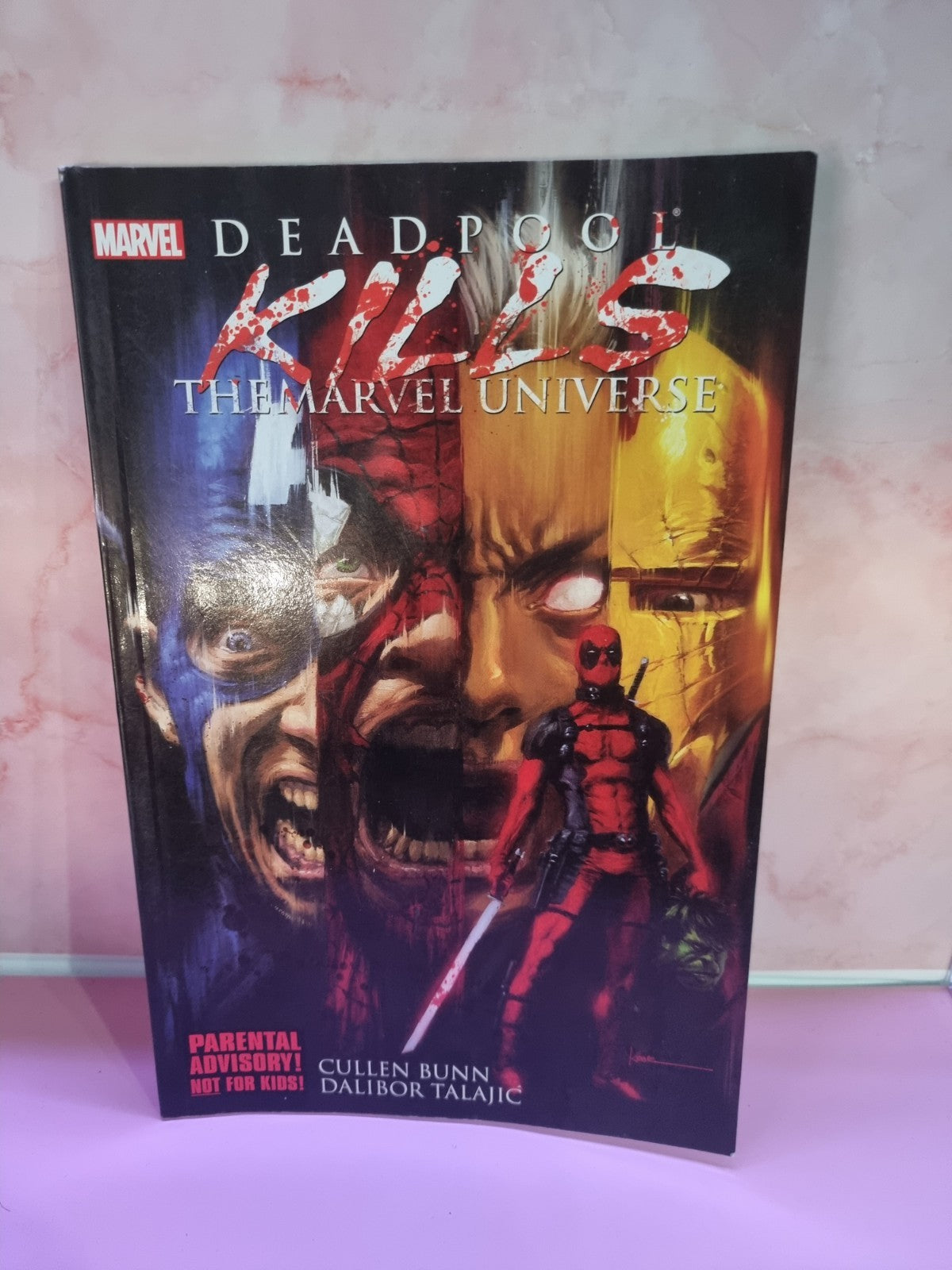 MARVEL DEADPOOL KILLS MARVEL UNIVERSE