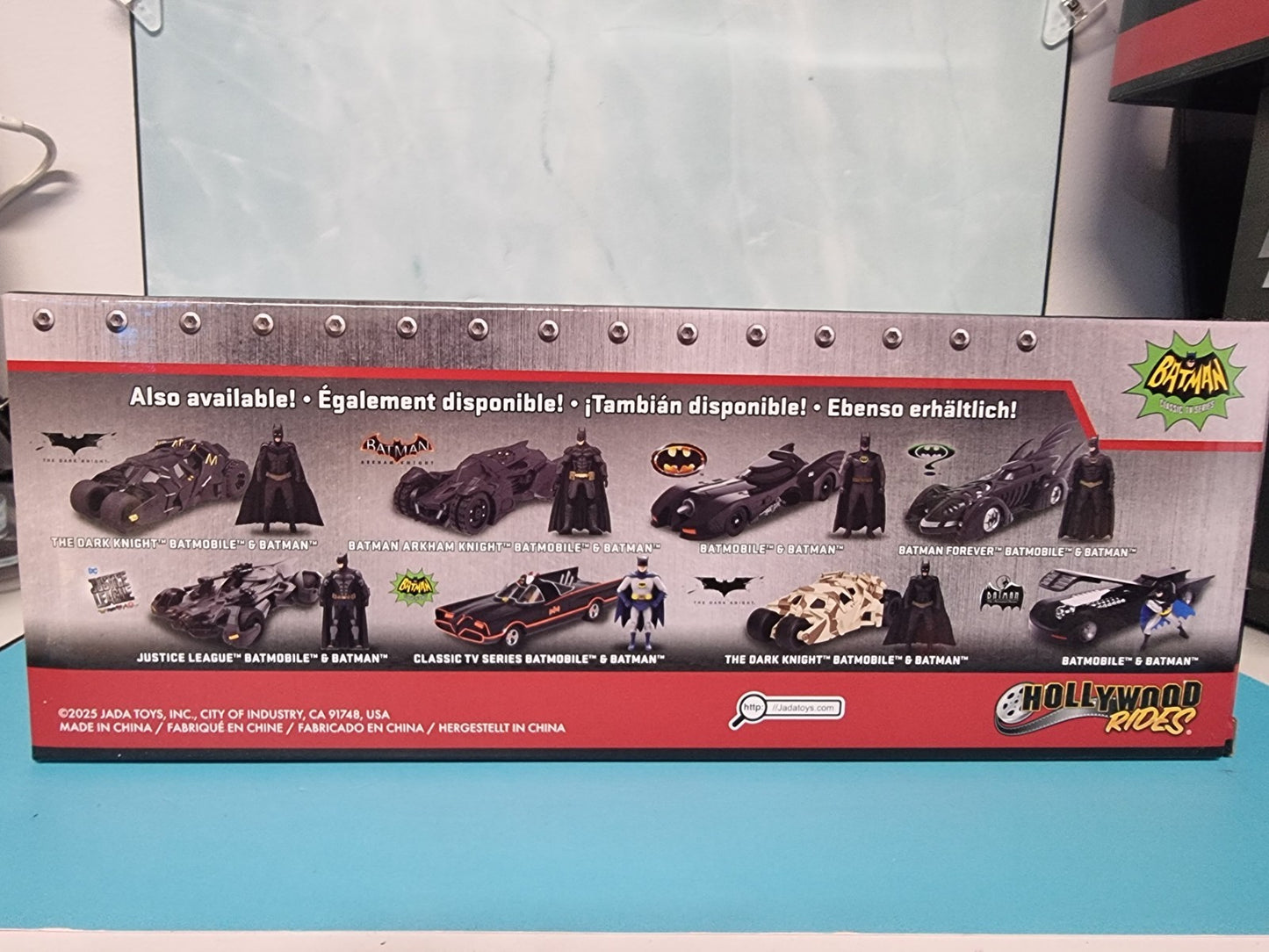 Jada Toys DC Comics 1966 Classic TV Series Batmobile & Batman  1/24 scale